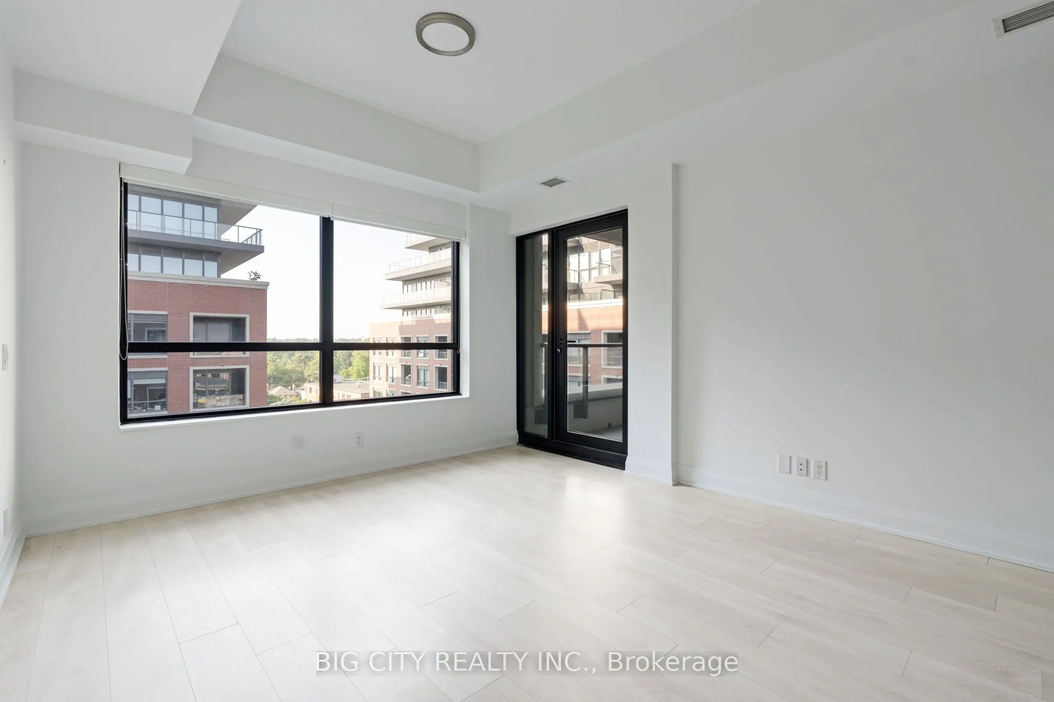 33 Frederick Todd Way, #605