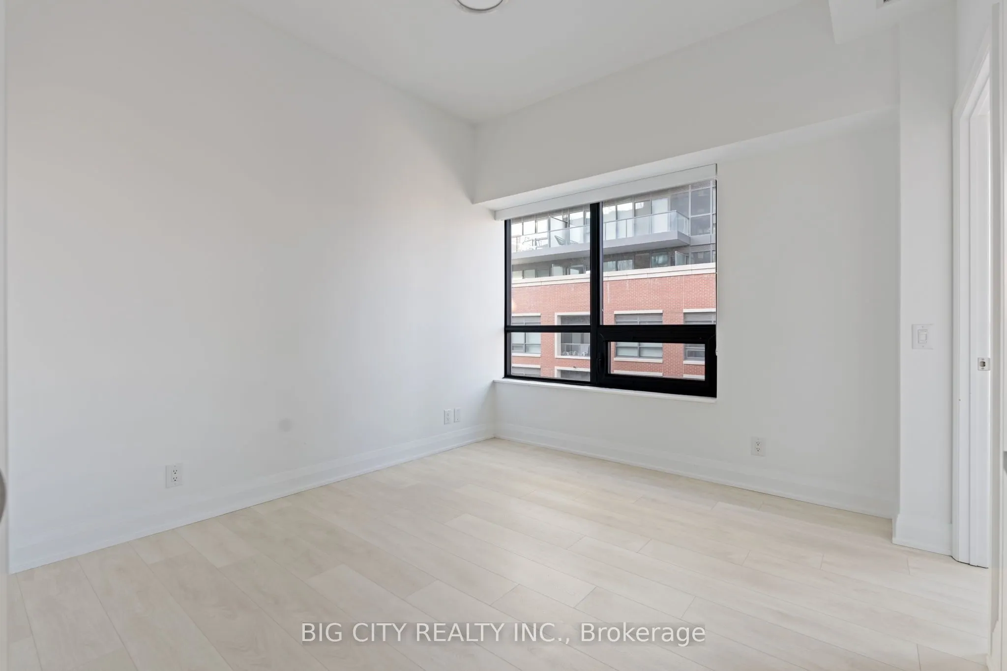 33 Frederick Todd Way, #605