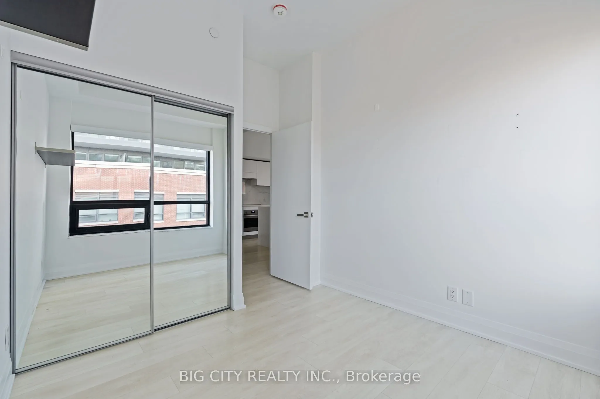 33 Frederick Todd Way, #605