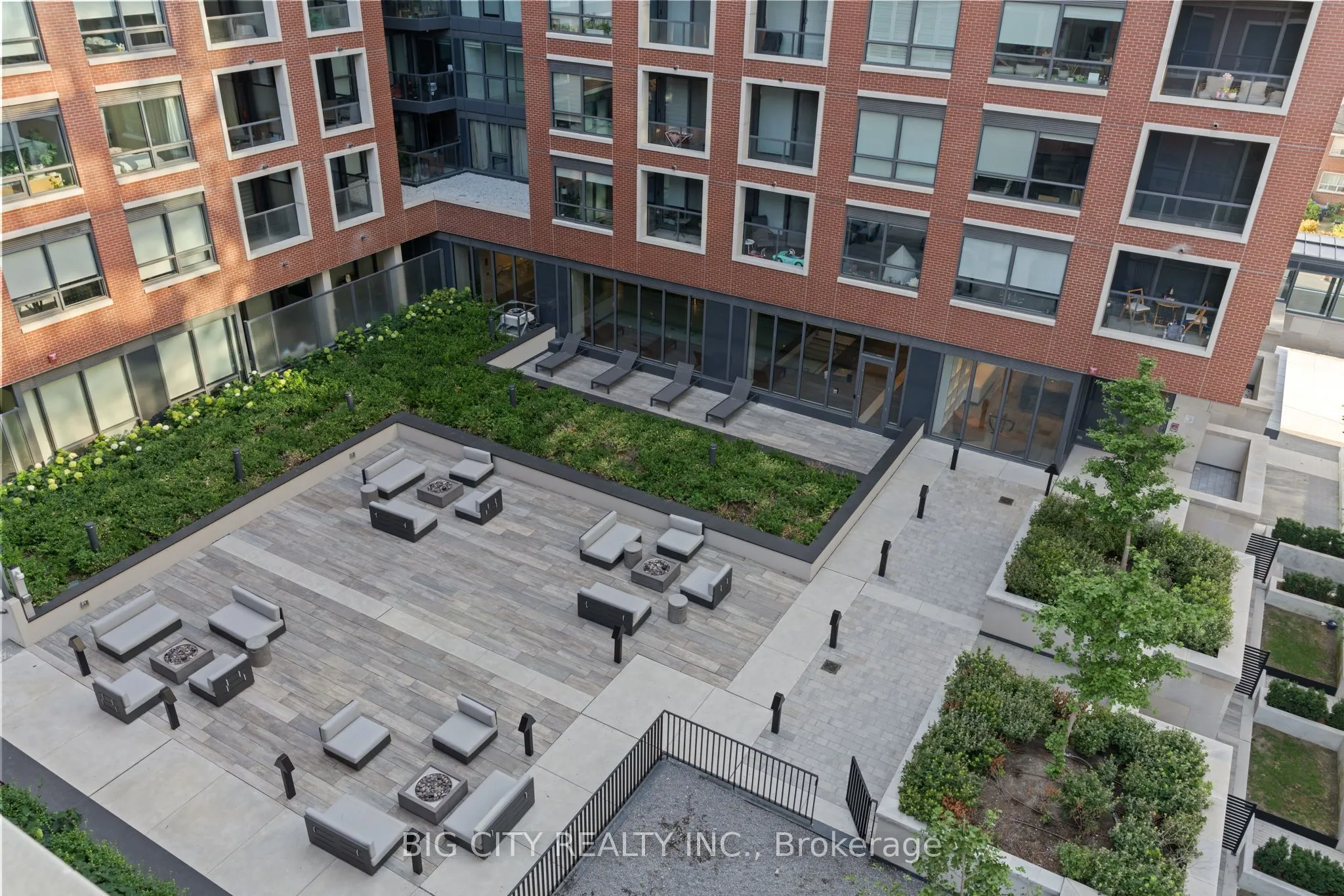 33 Frederick Todd Way, #605