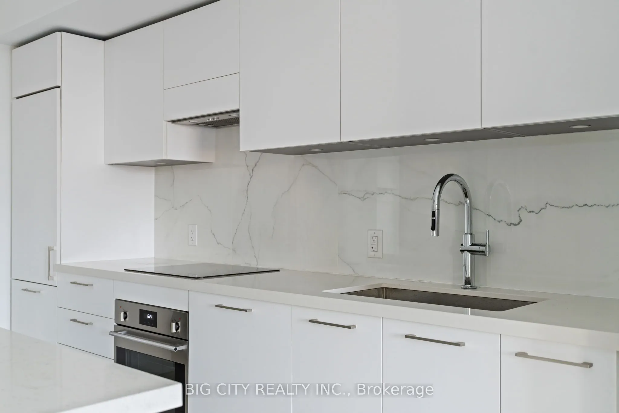 33 Frederick Todd Way, #605