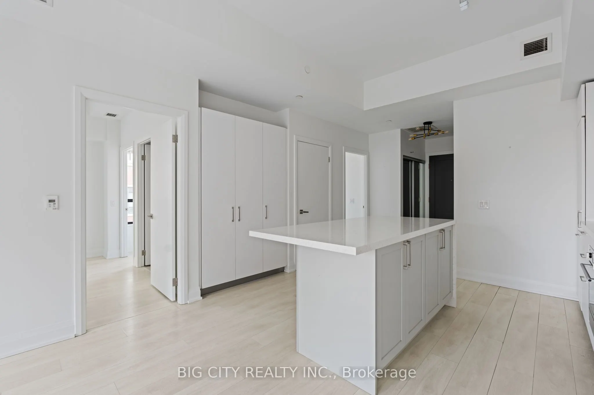 33 Frederick Todd Way, #605