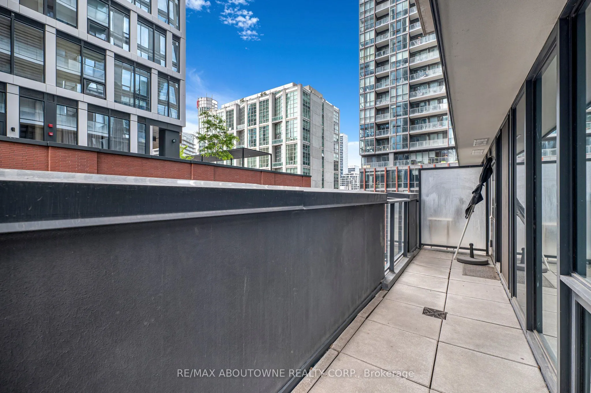 115 Blue Jays Way, #915