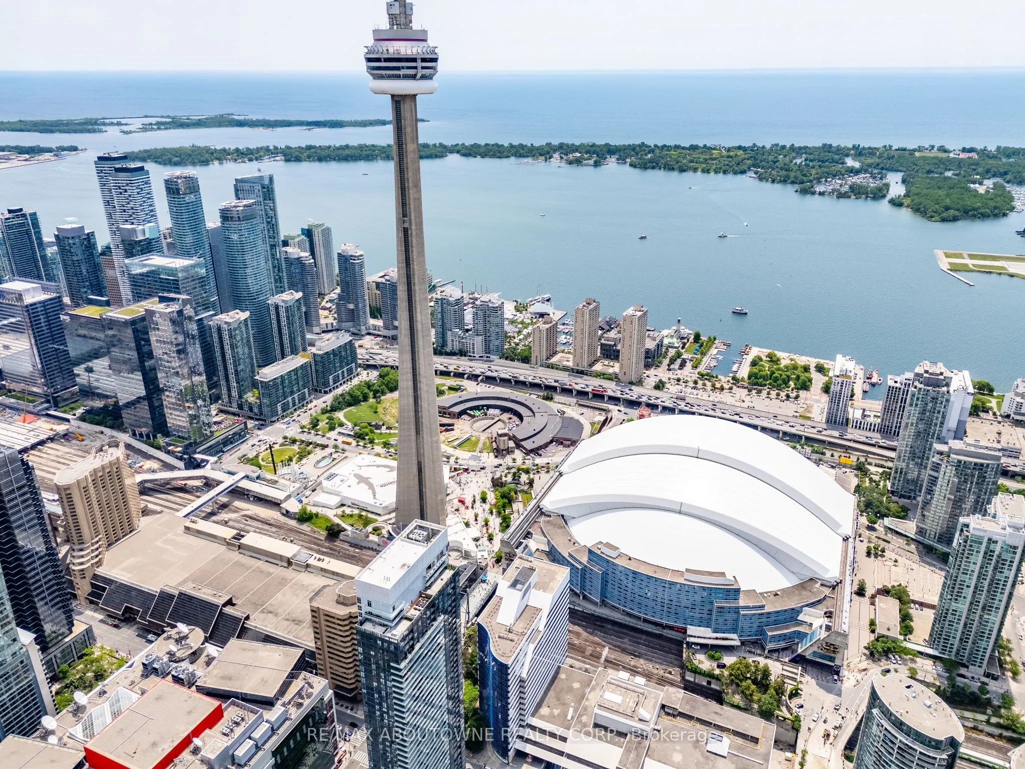115 Blue Jays Way, #915