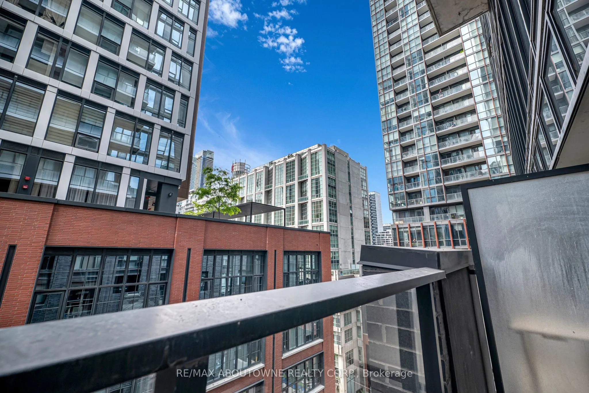 115 Blue Jays Way, #915