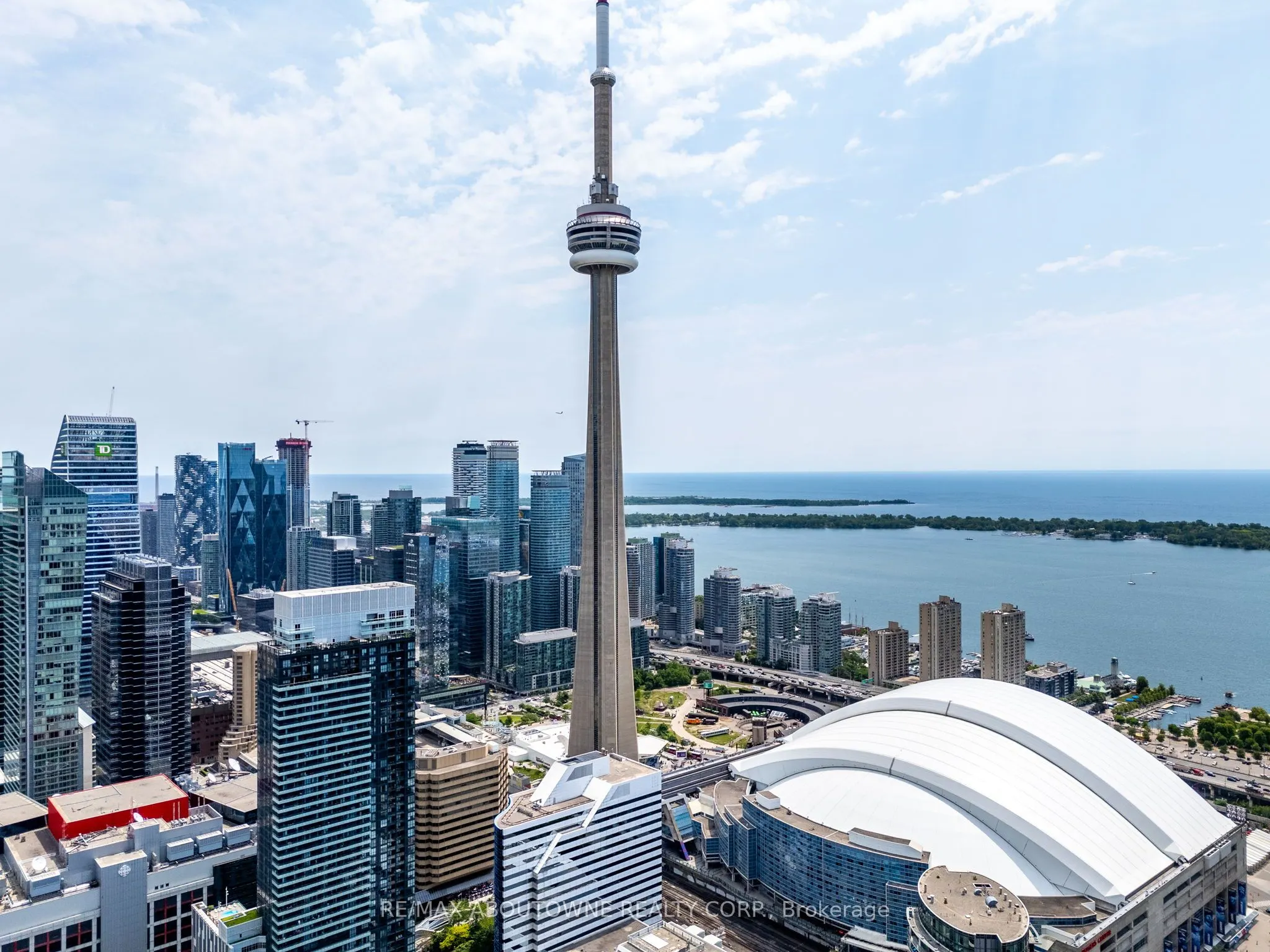 115 Blue Jays Way, #915
