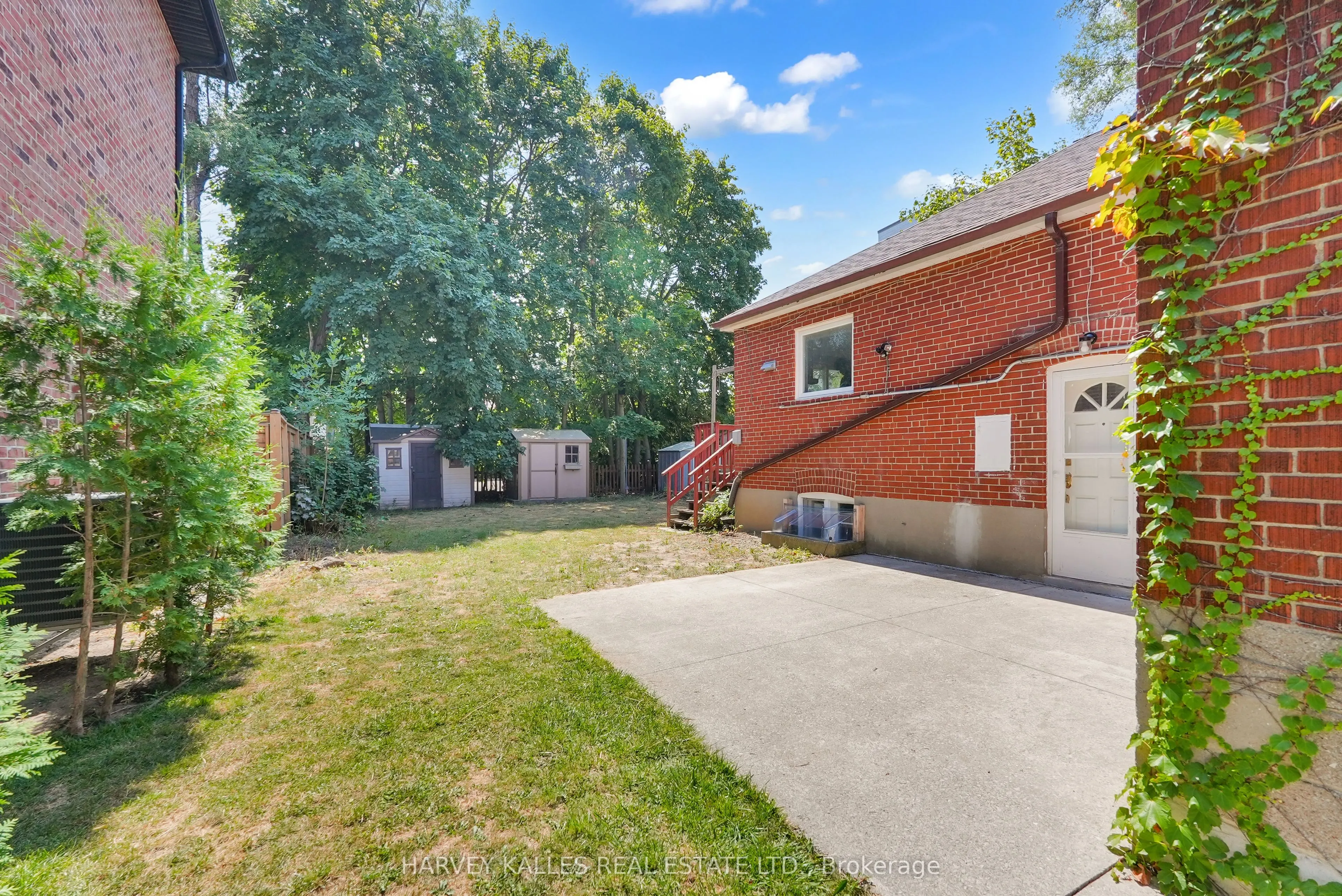 547 Douglas Avenue