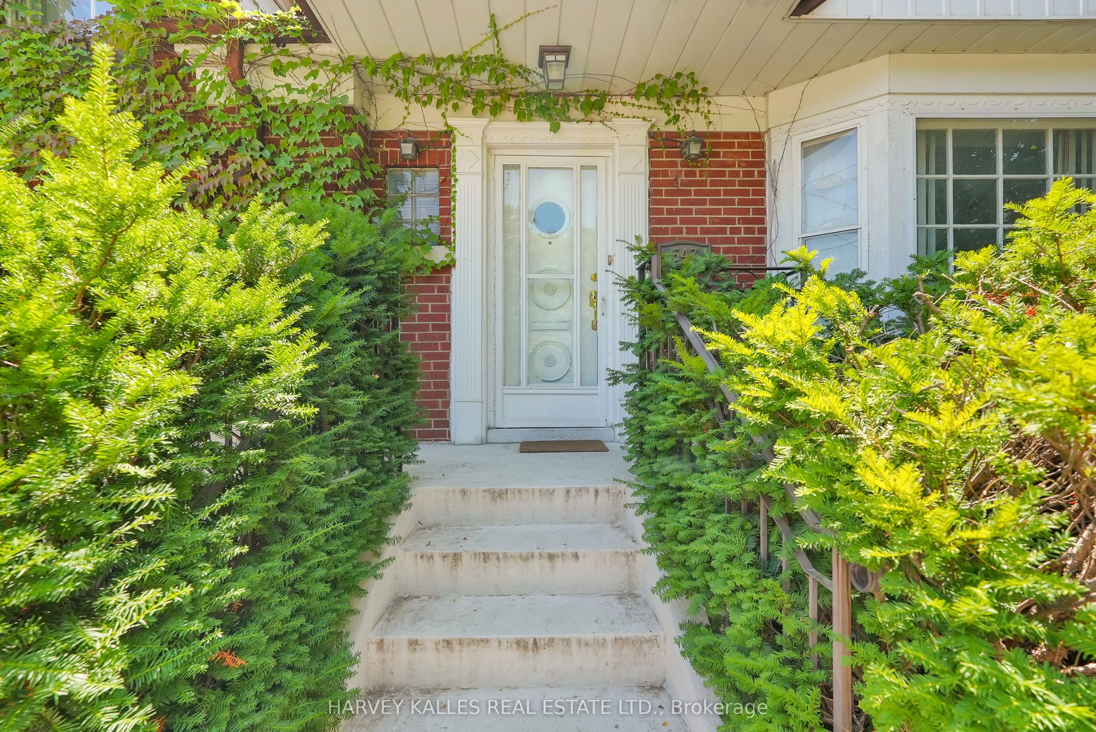 547 Douglas Avenue