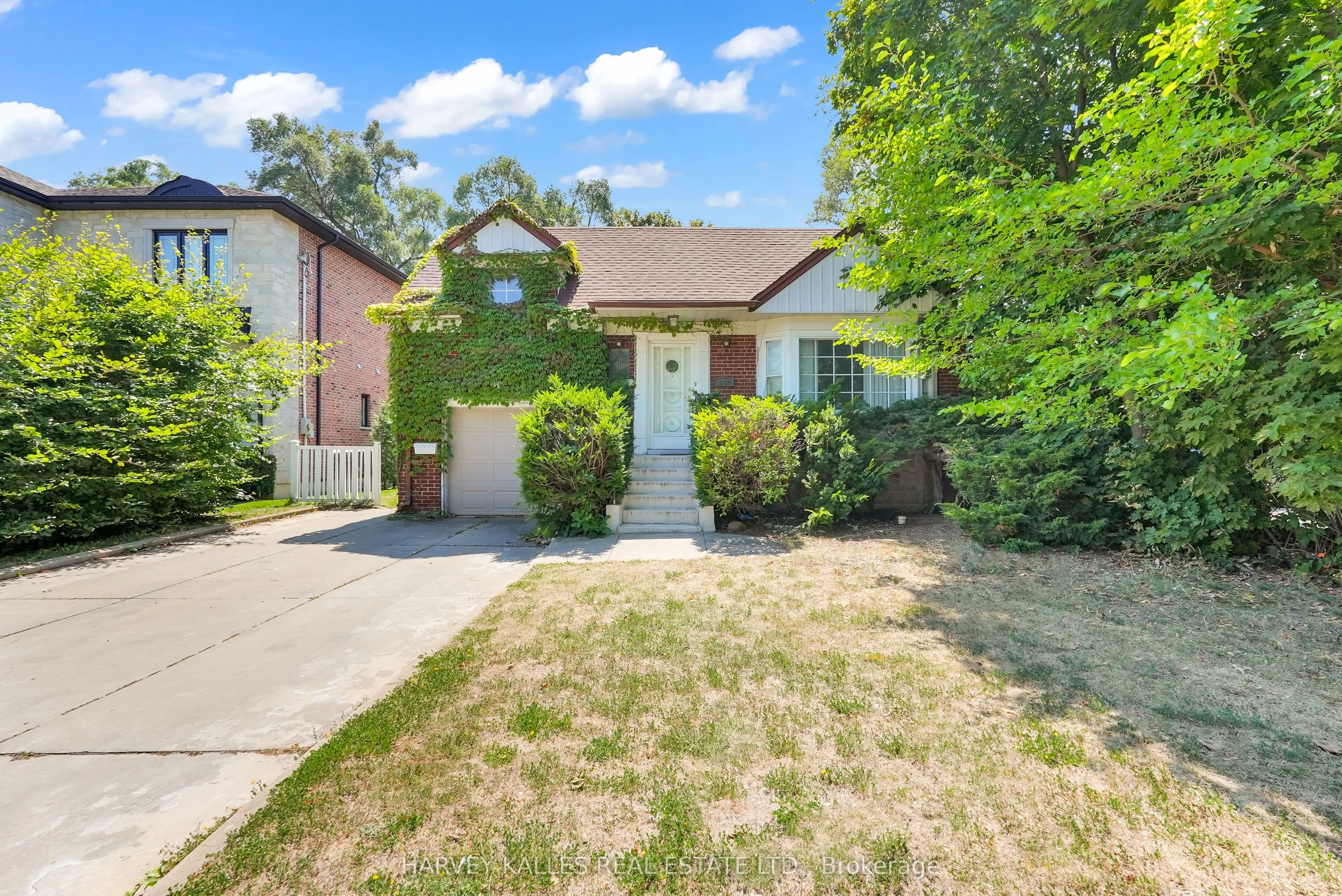 547 Douglas Avenue