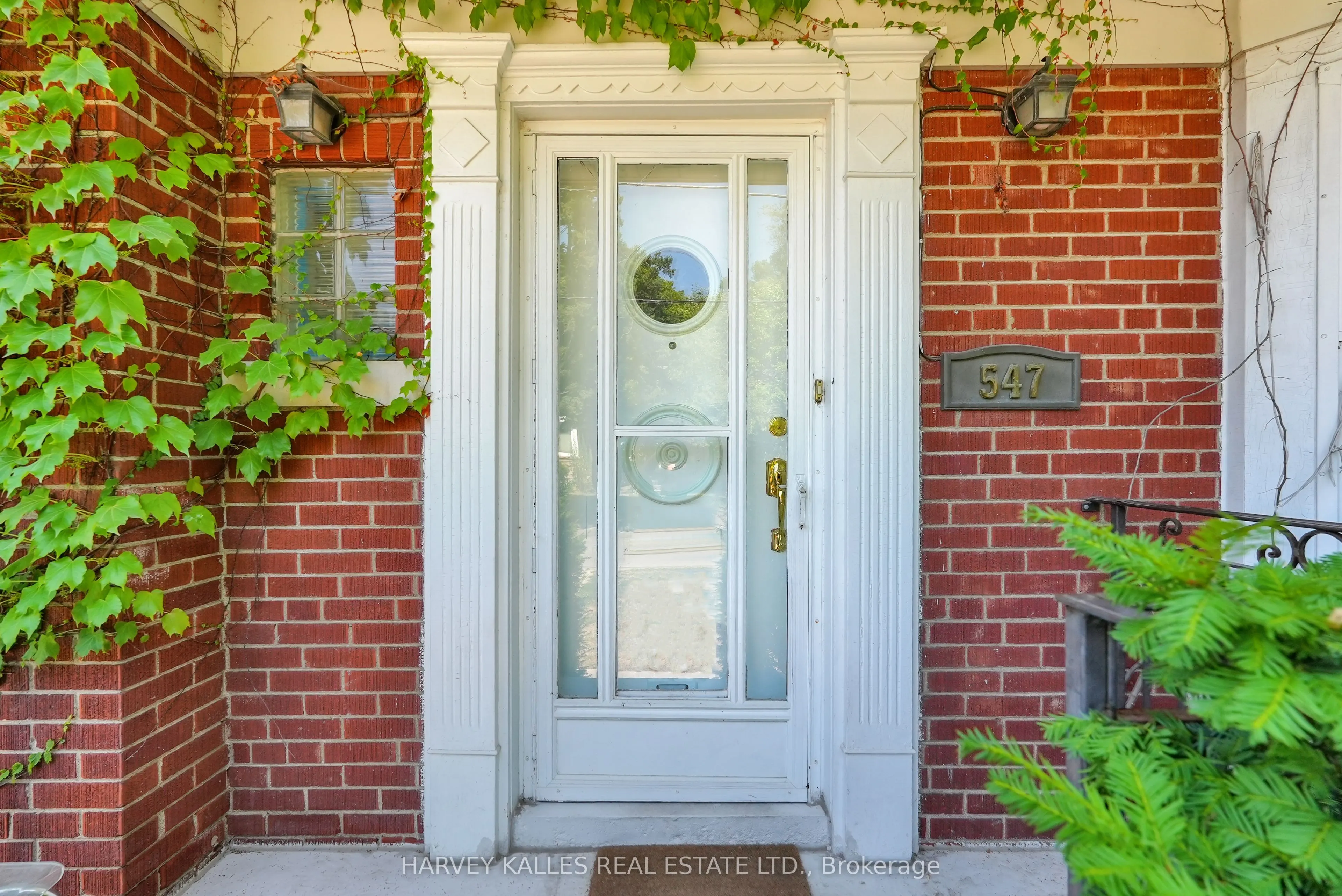 547 Douglas Avenue
