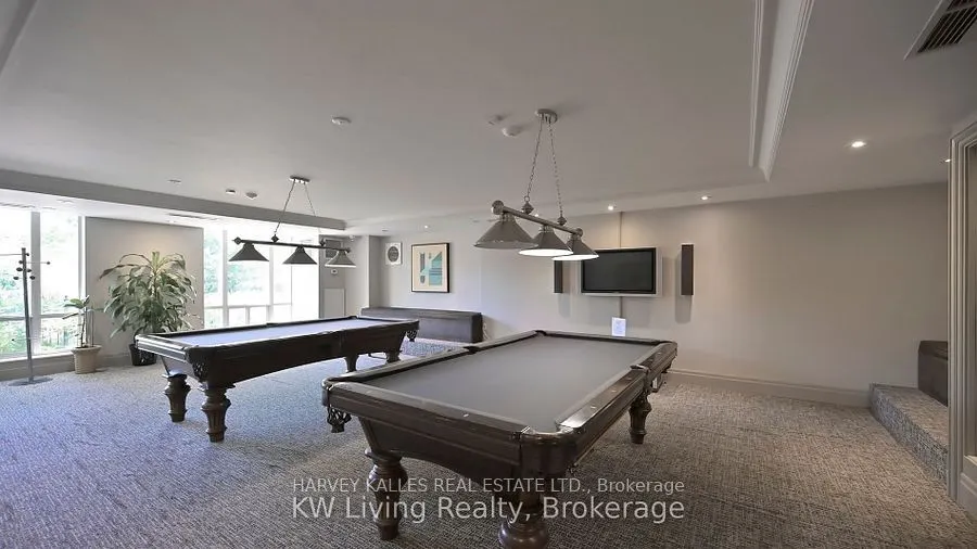 485 Rosewell Avenue, #105