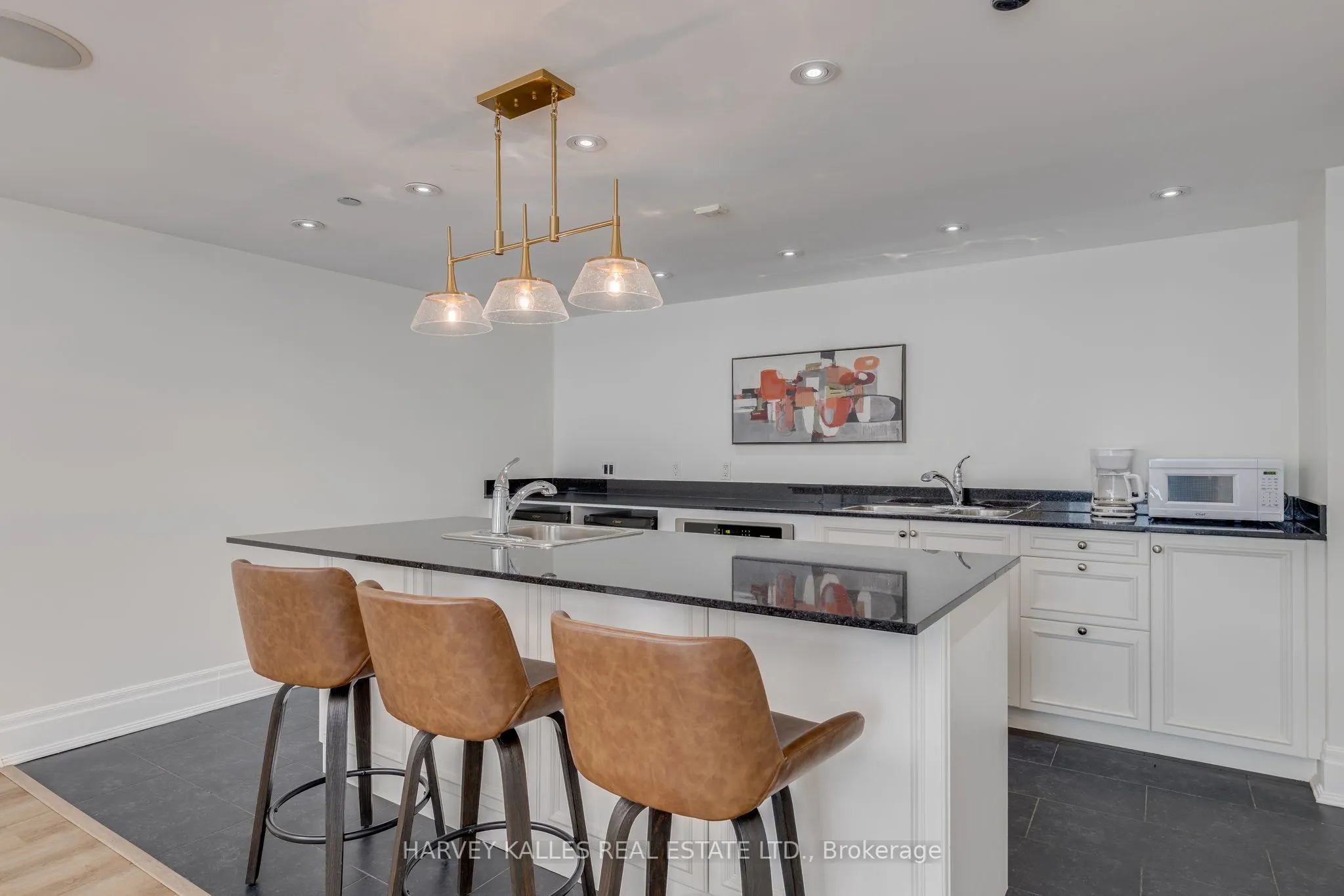 485 Rosewell Avenue, #105