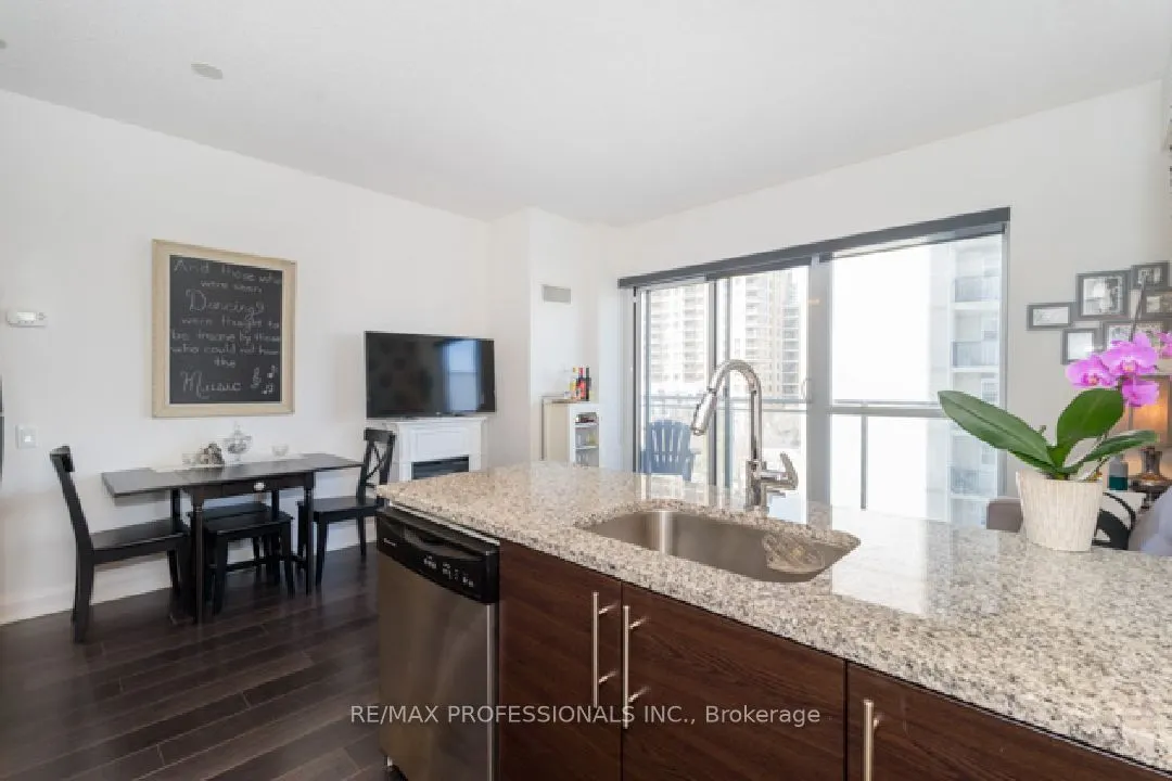 83 Redpath Avenue, #411