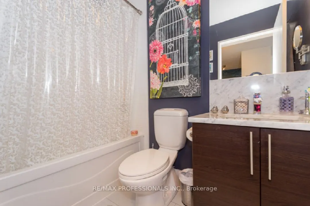83 Redpath Avenue, #411