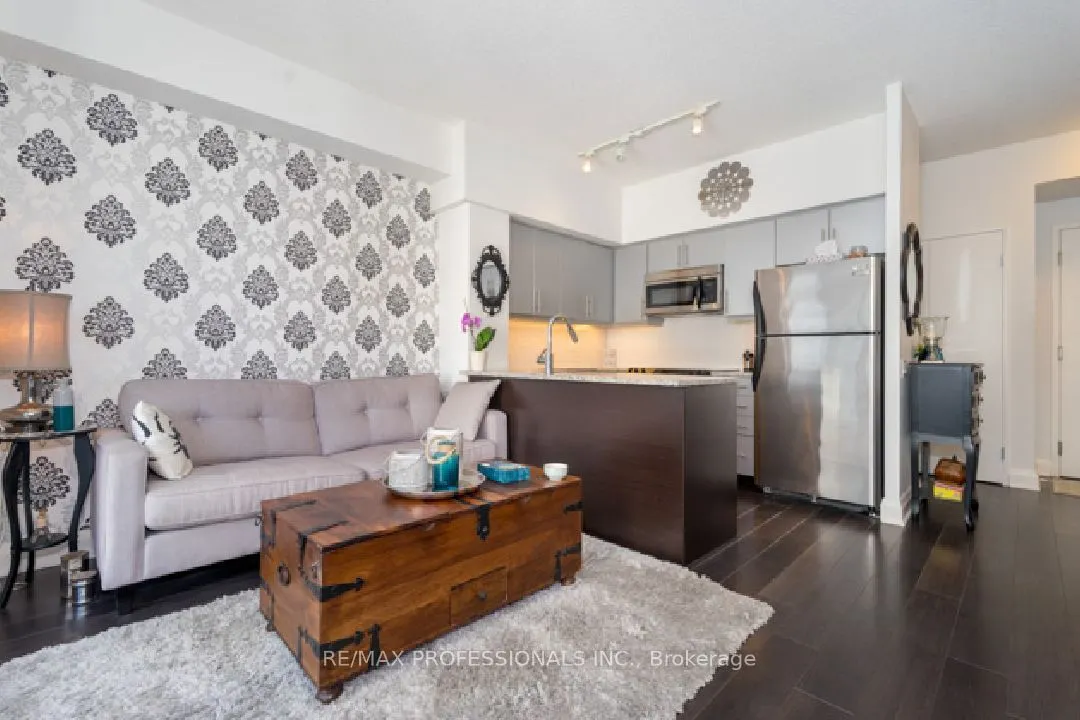 83 Redpath Avenue, #411