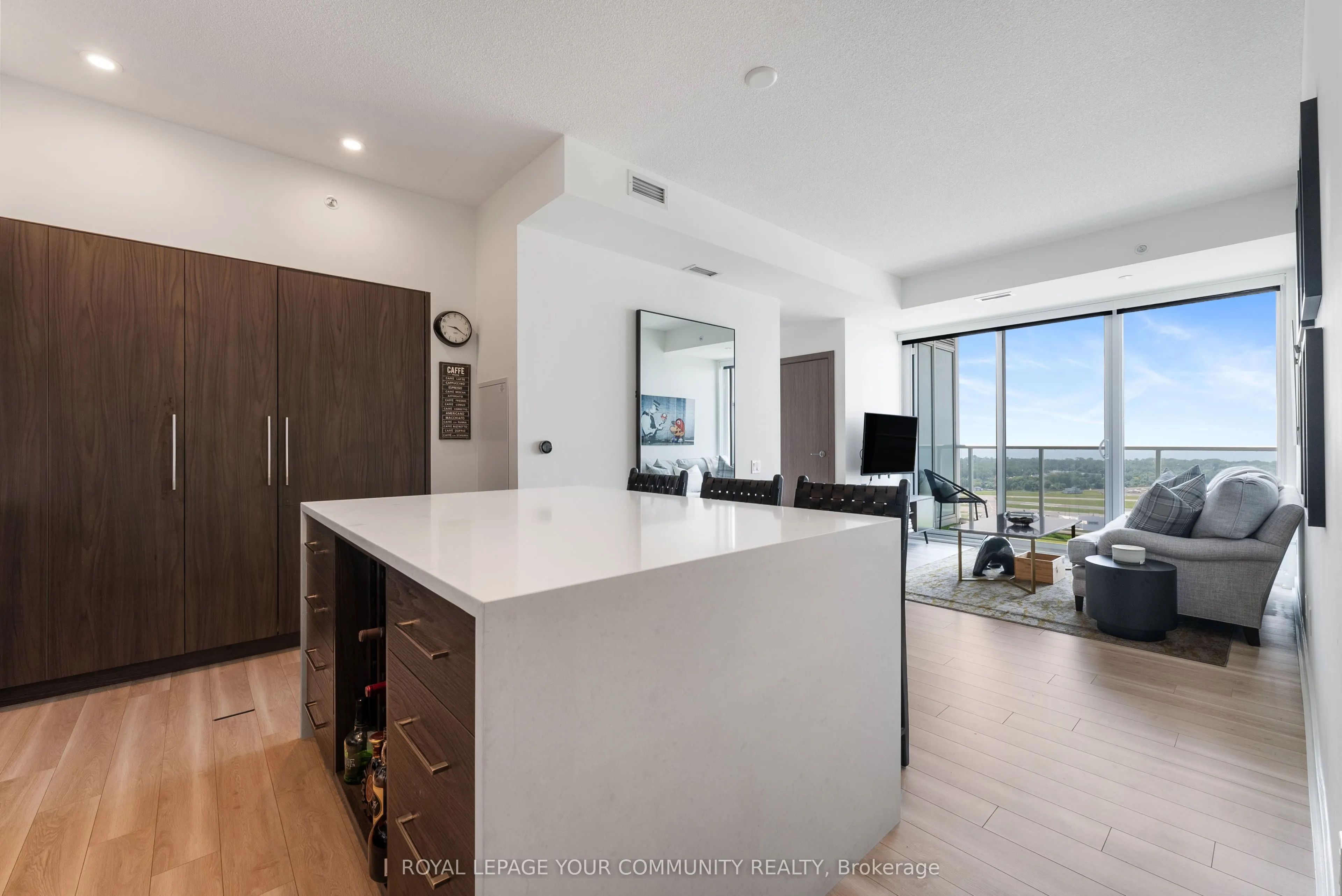 17 Bathurst Street, #3615