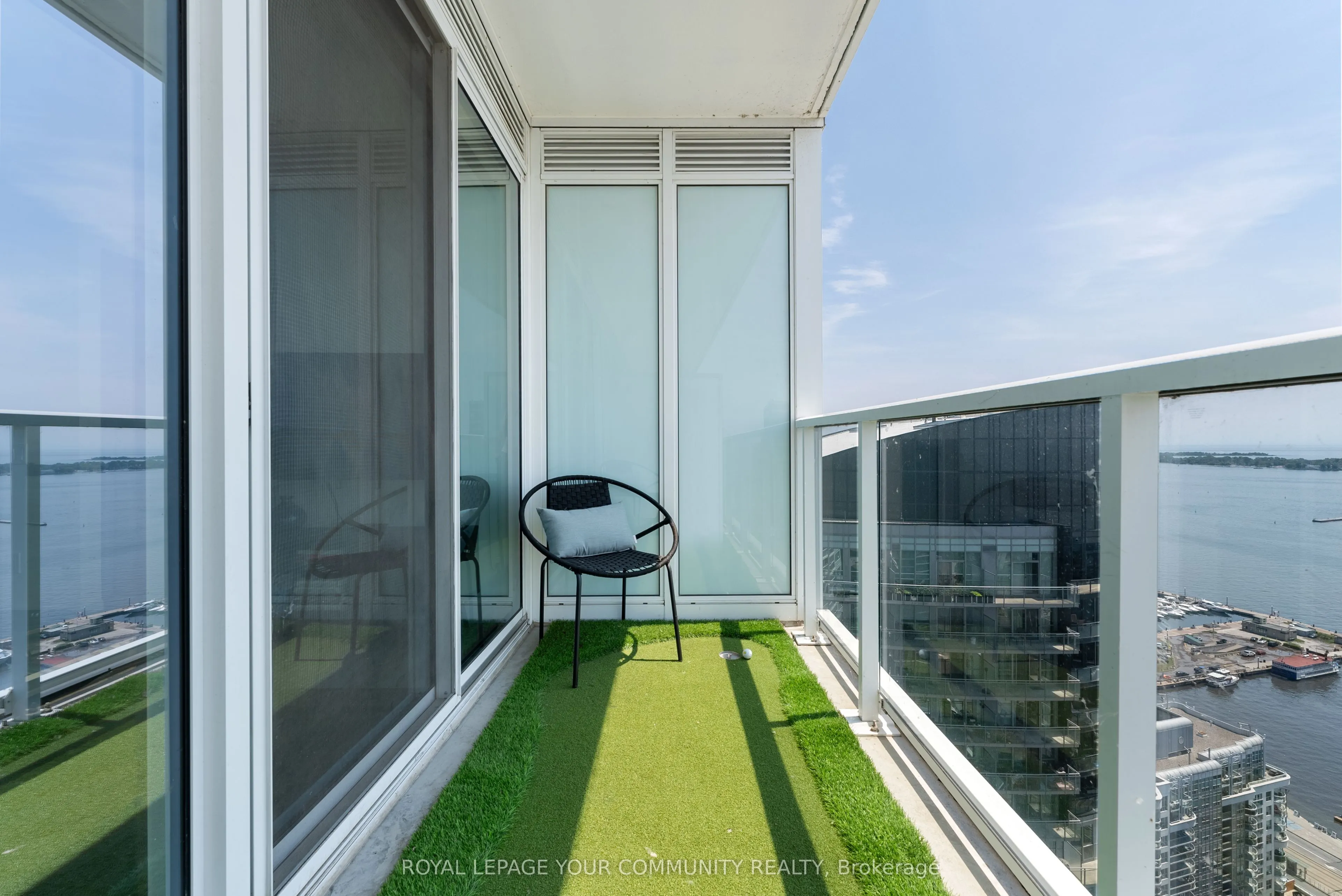 17 Bathurst Street, #3615
