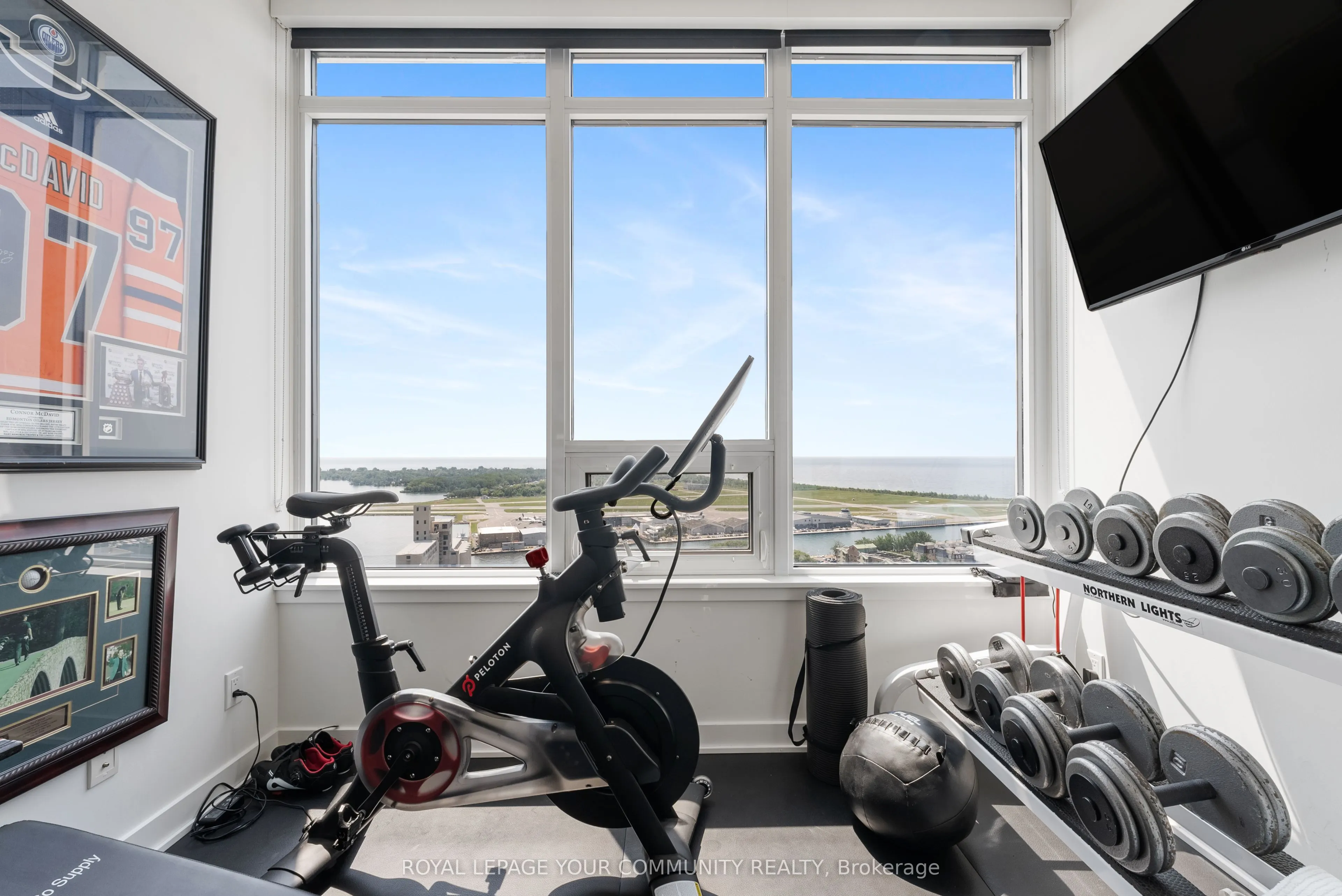 17 Bathurst Street, #3615