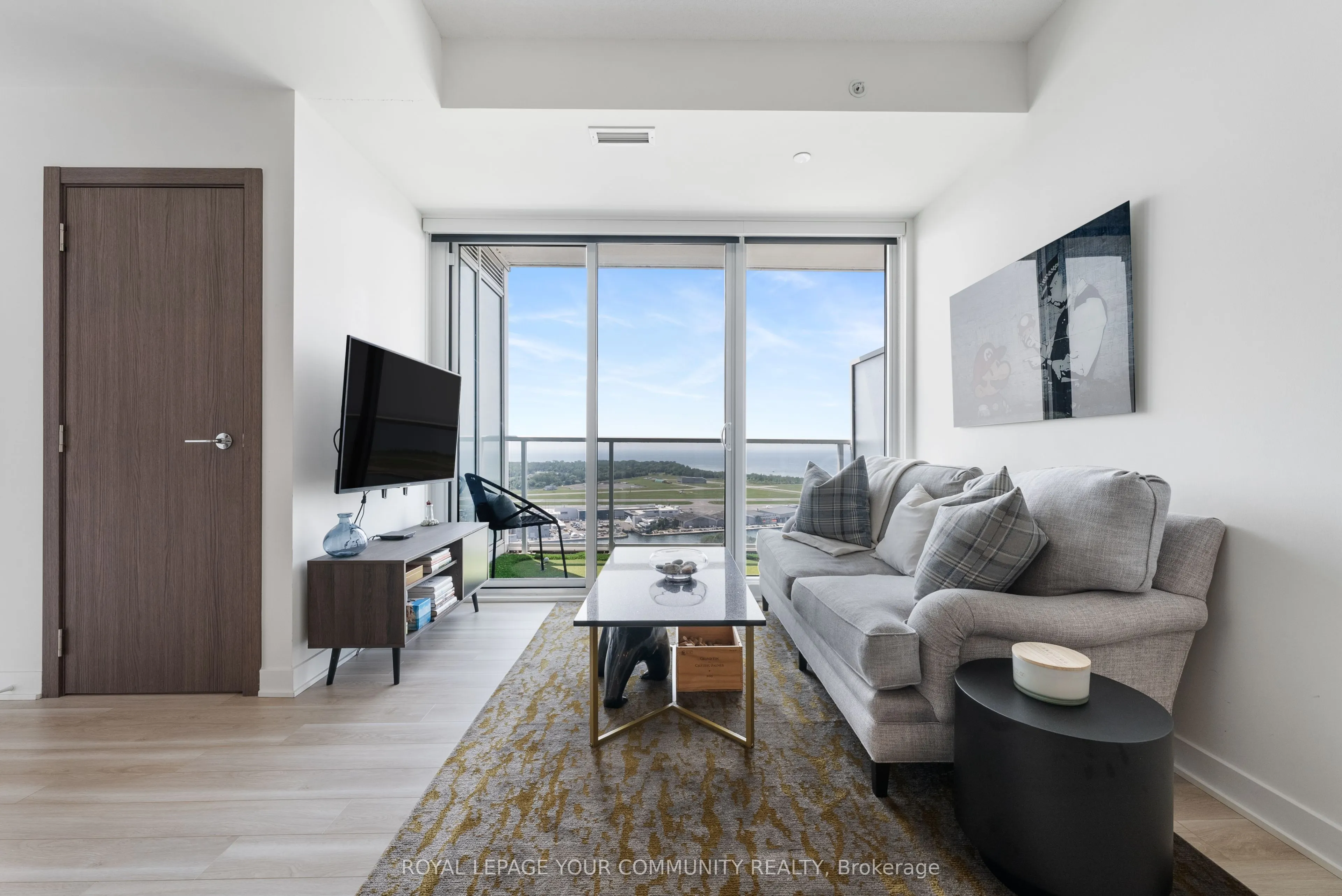 17 Bathurst Street, #3615