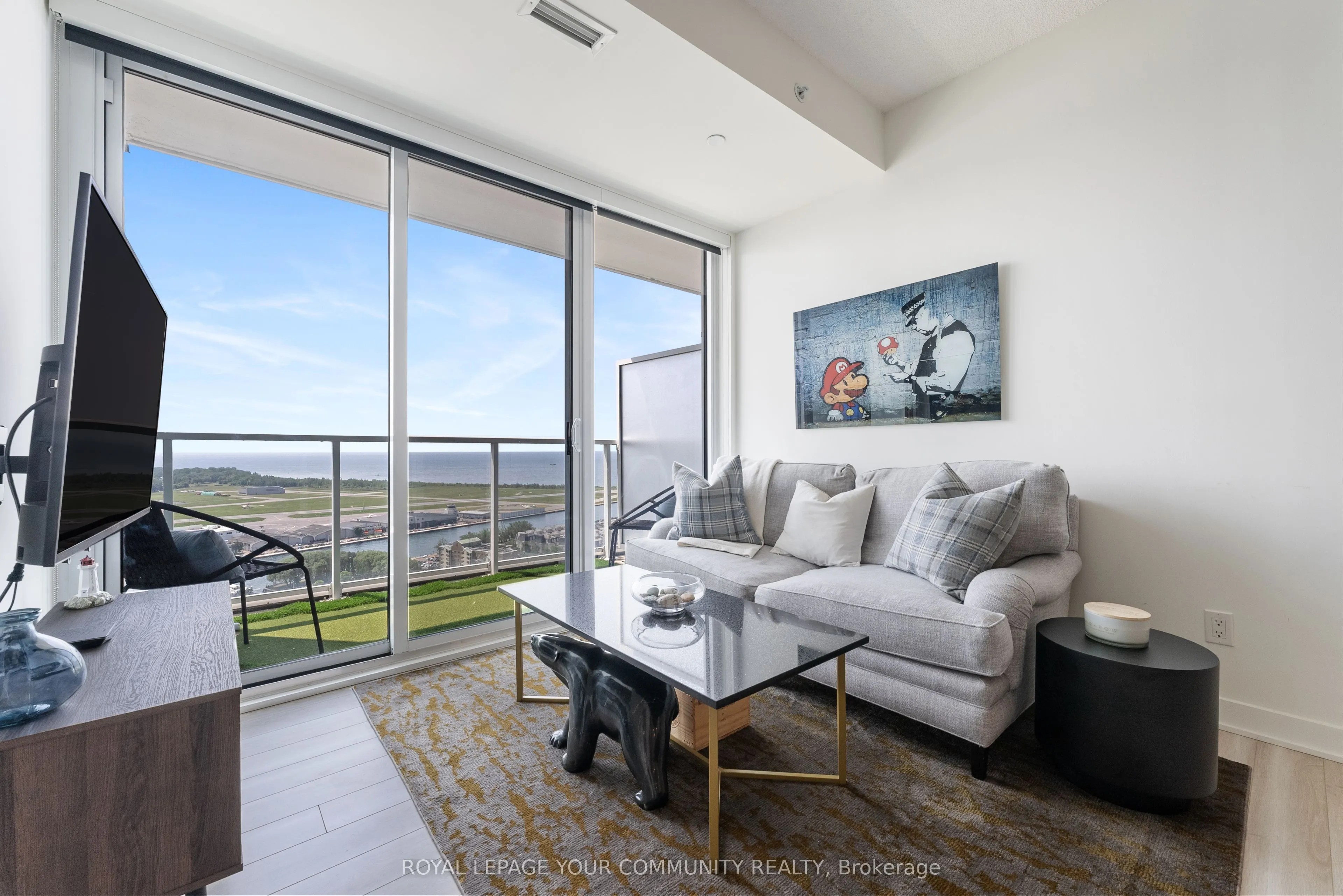17 Bathurst Street, #3615