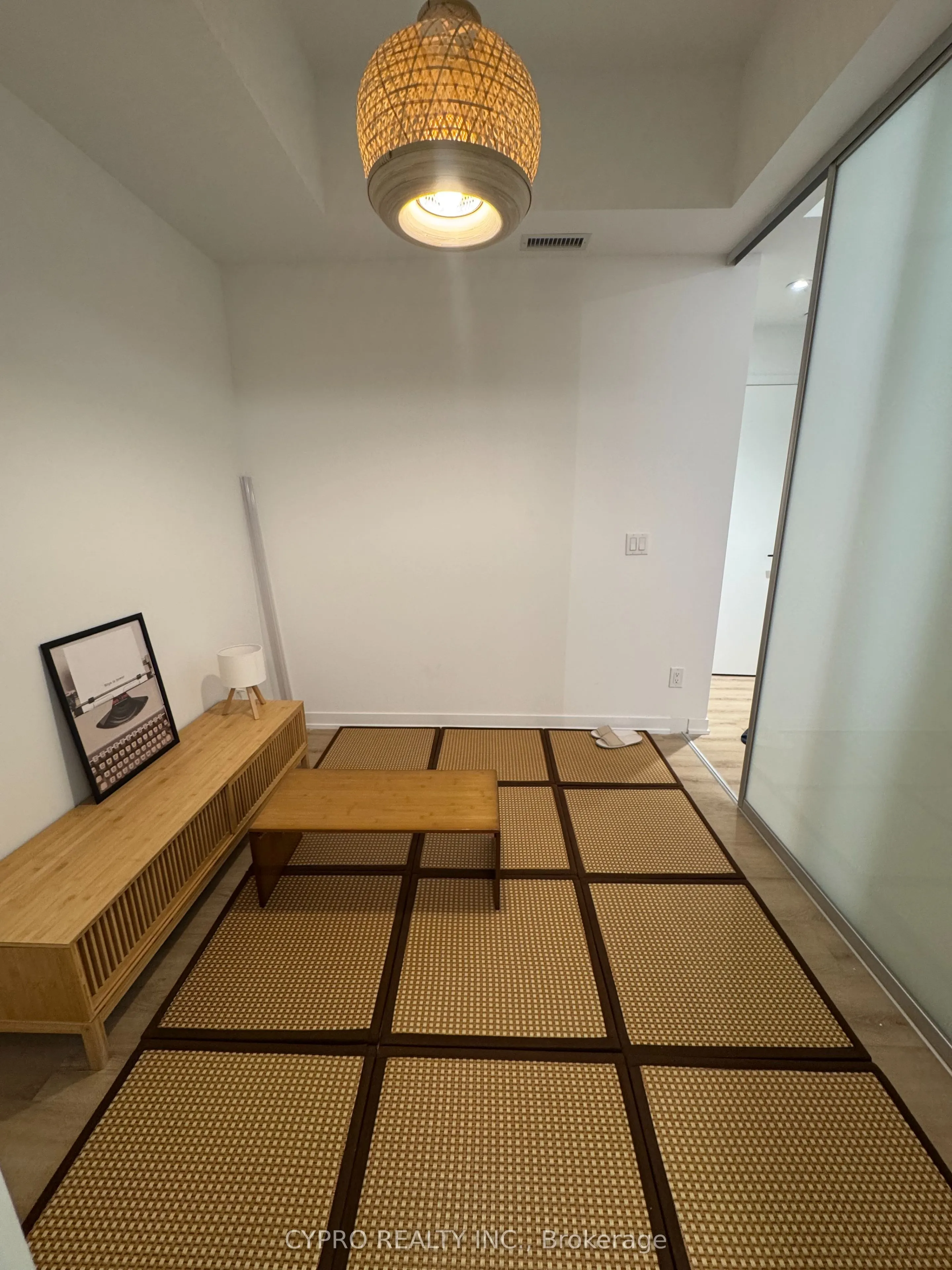 319 Jarvis Street, #4517