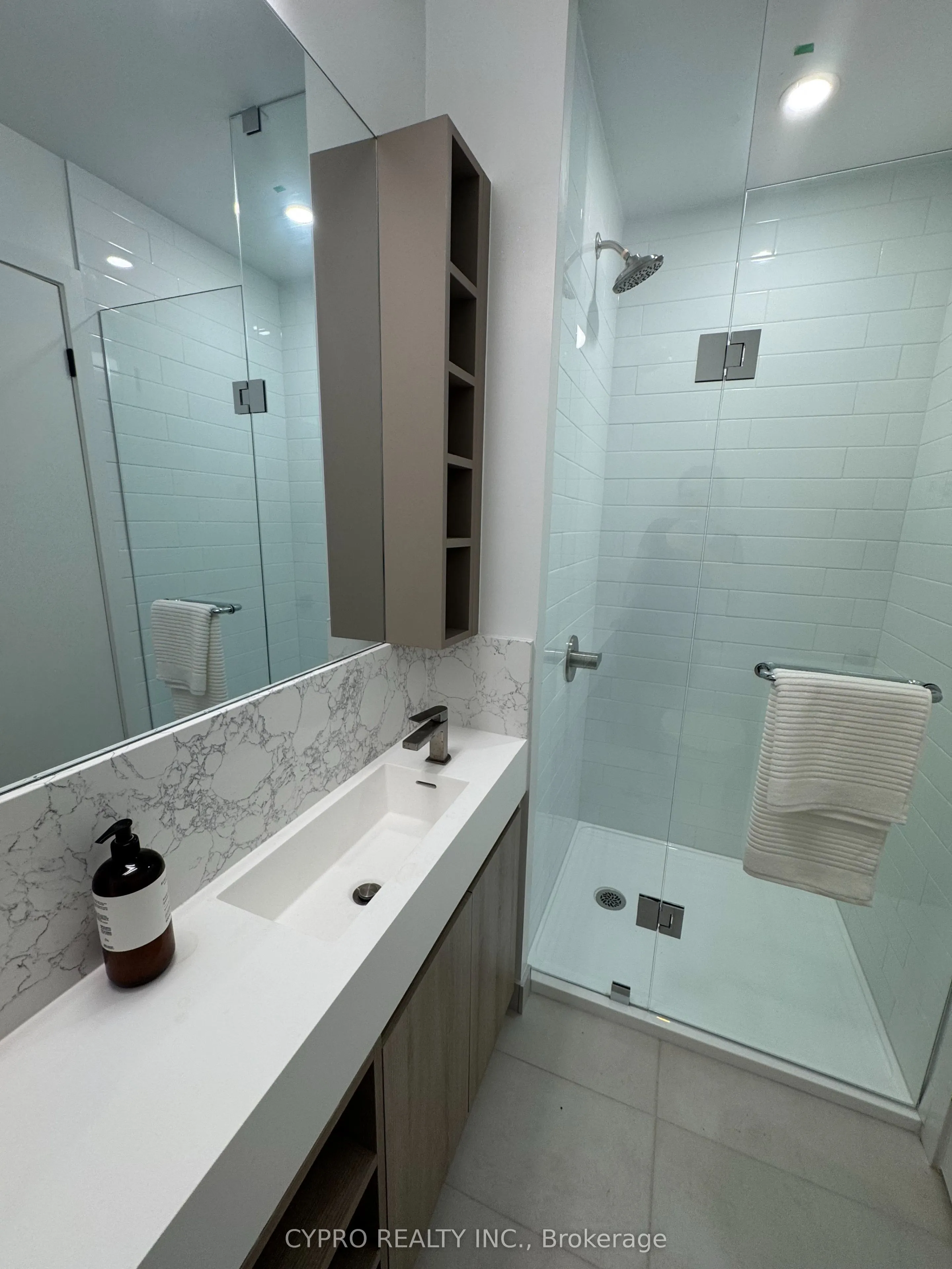 319 Jarvis Street, #4517