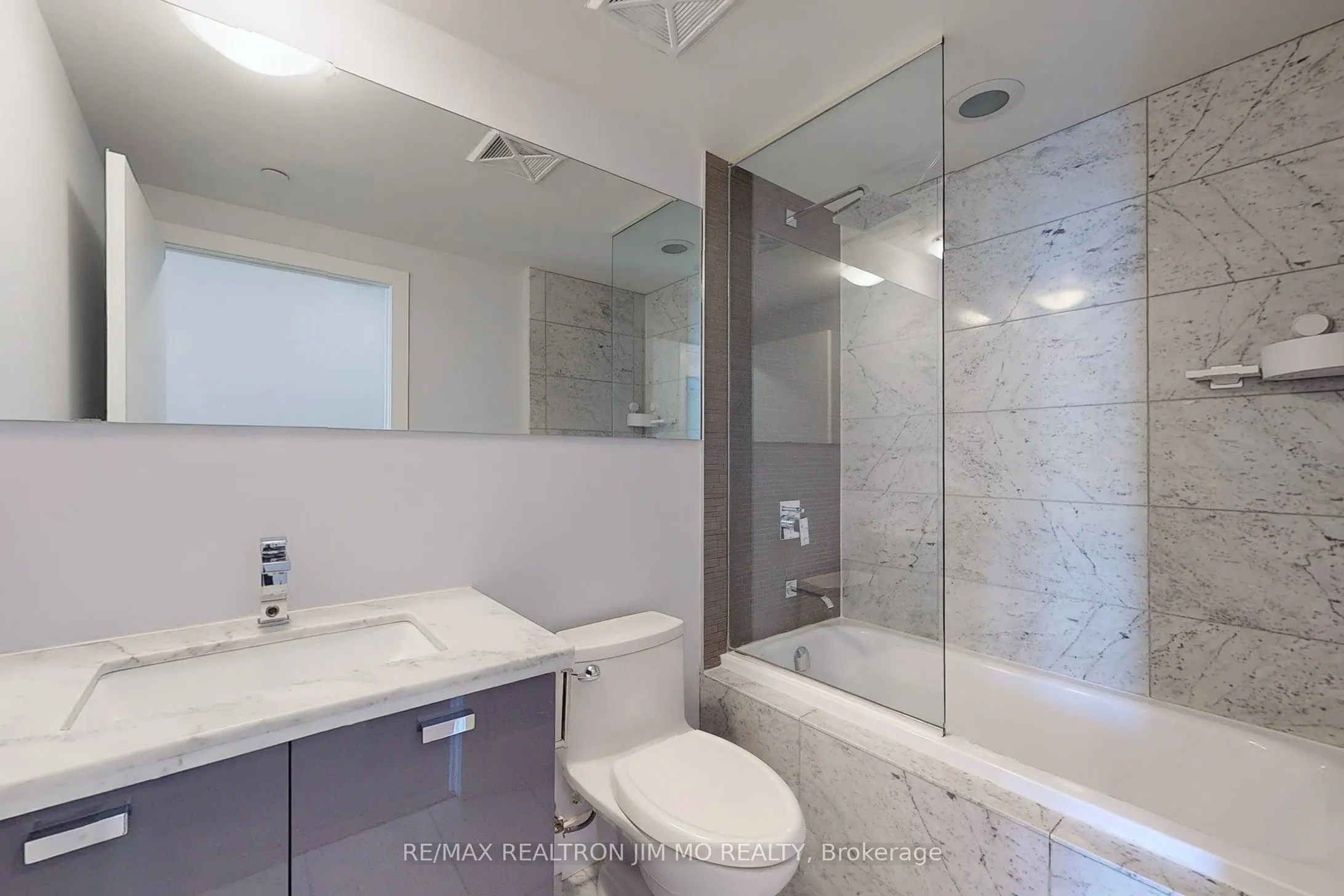 32 Davenport Road, #1706