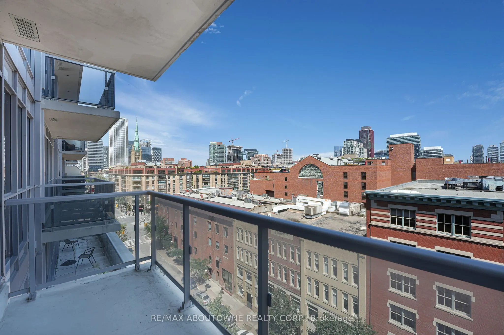 55 Front Street E, #904