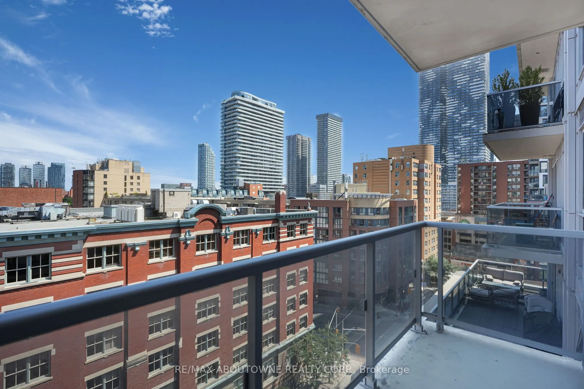 55 Front Street E, #904