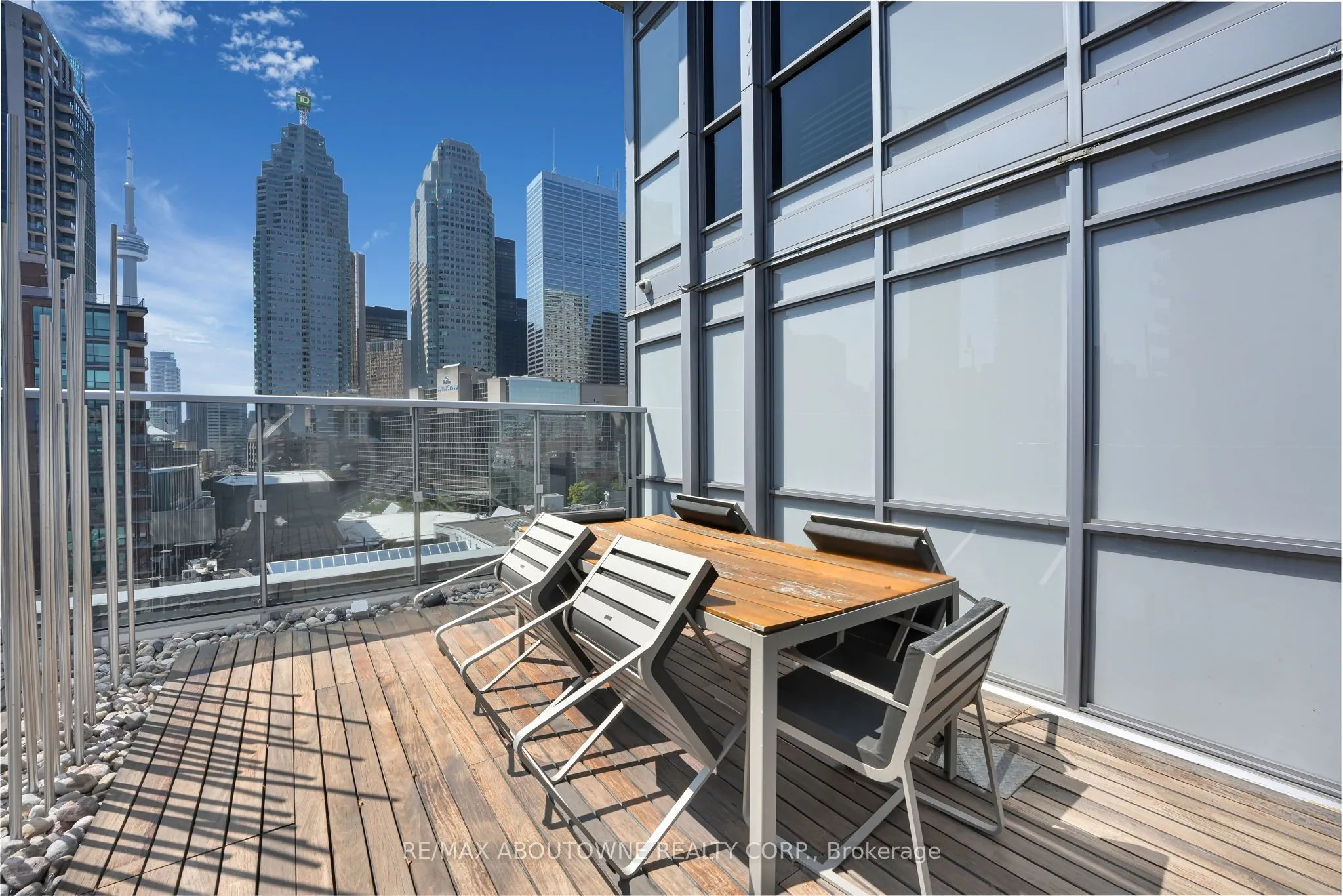 55 Front Street E, #904