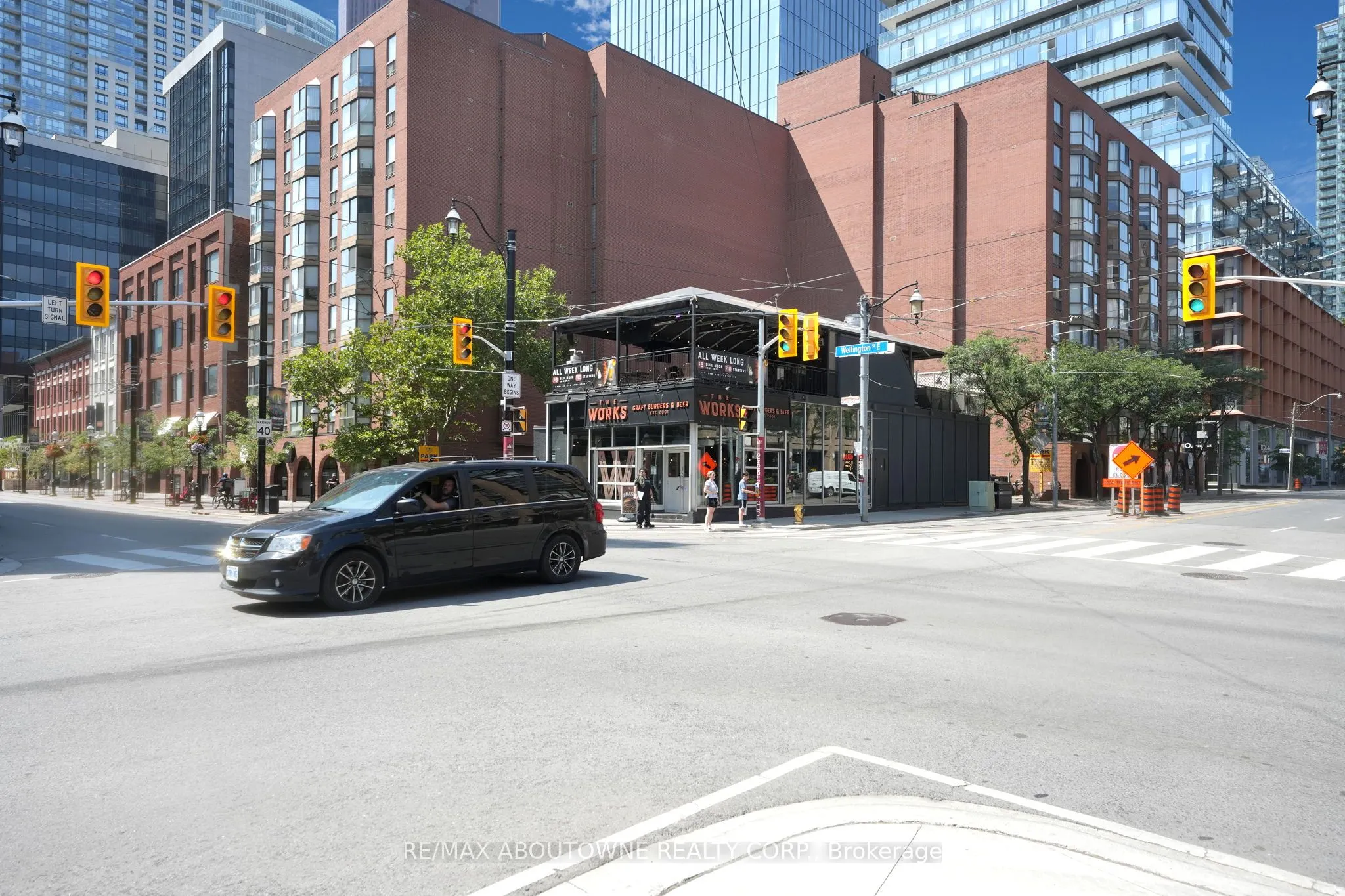 55 Front Street E, #904