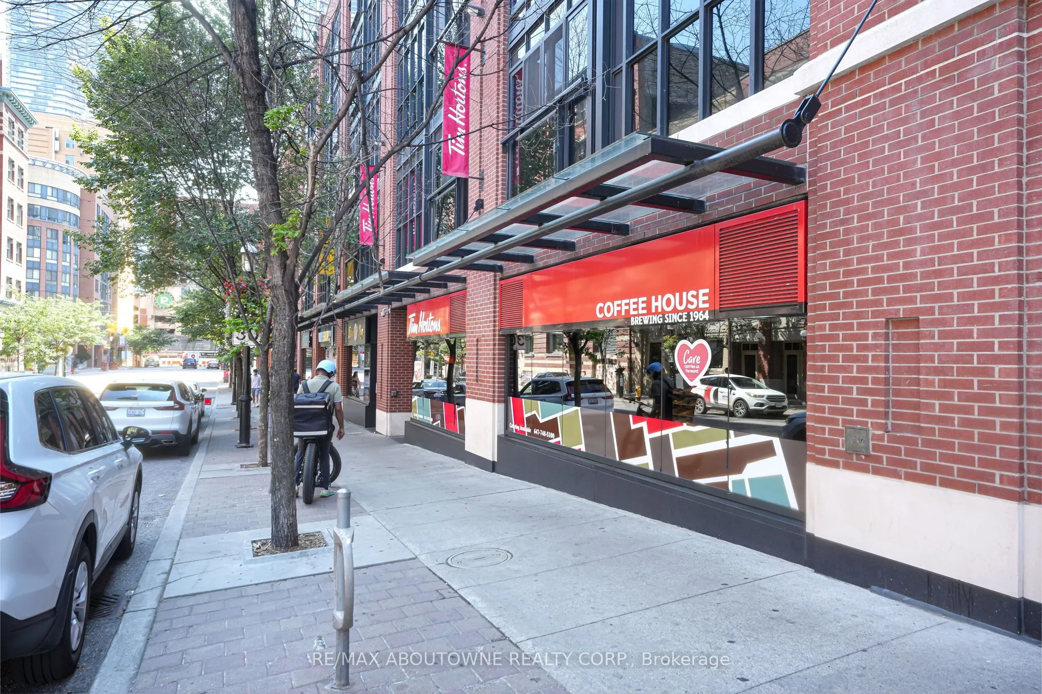 55 Front Street E, #904