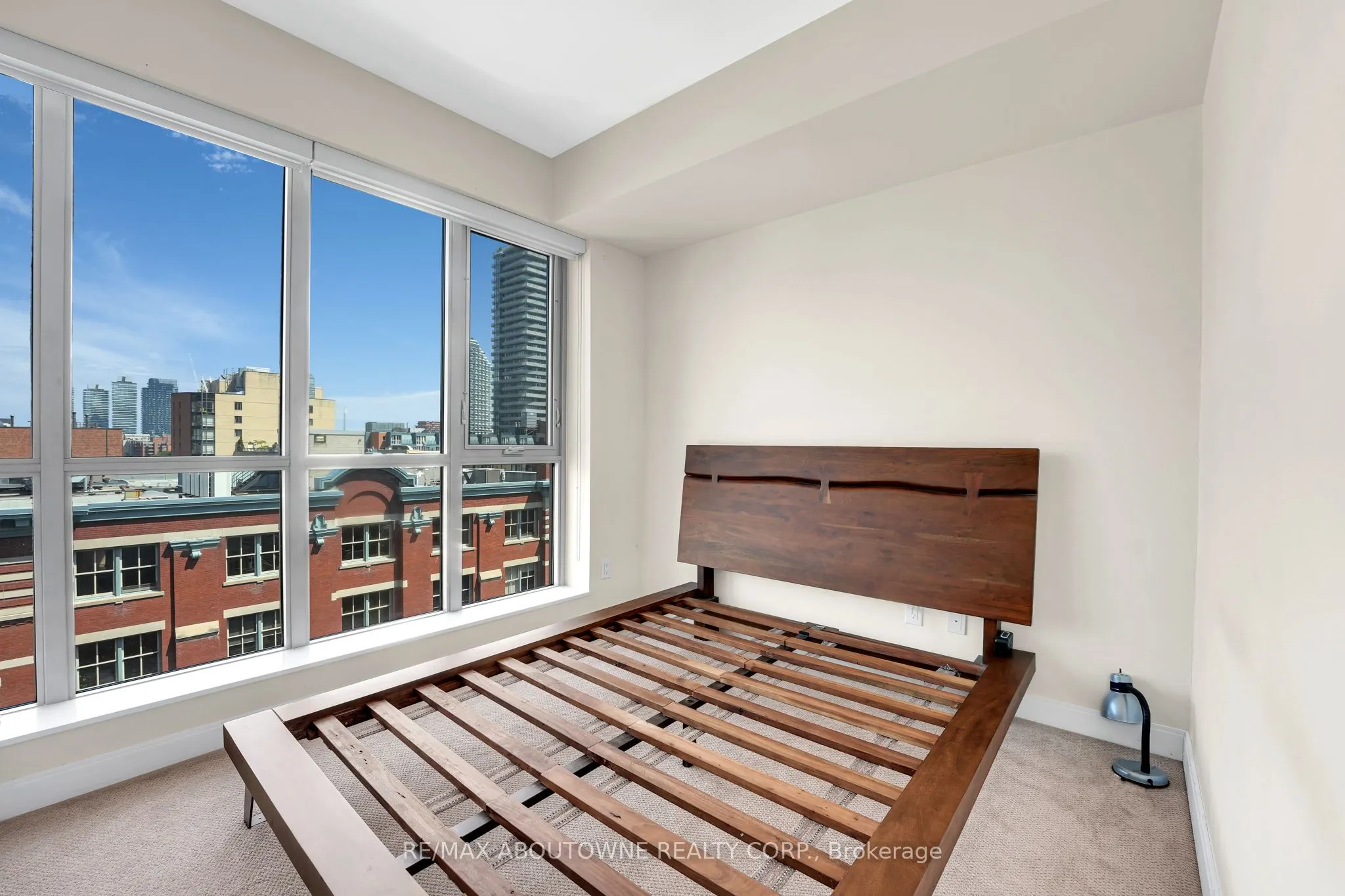55 Front Street E, #904