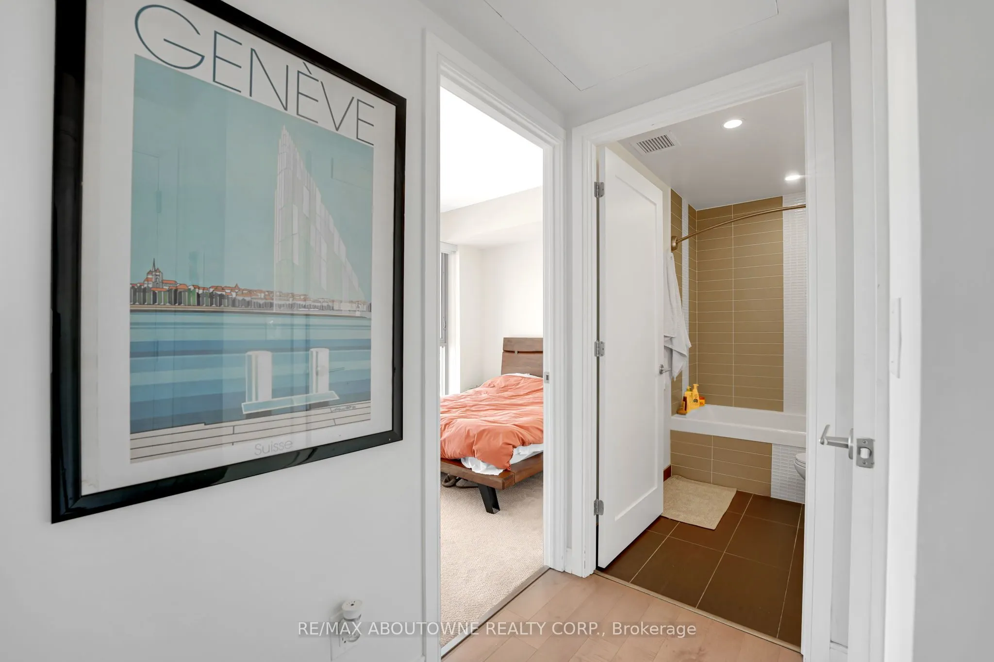 55 Front Street E, #904