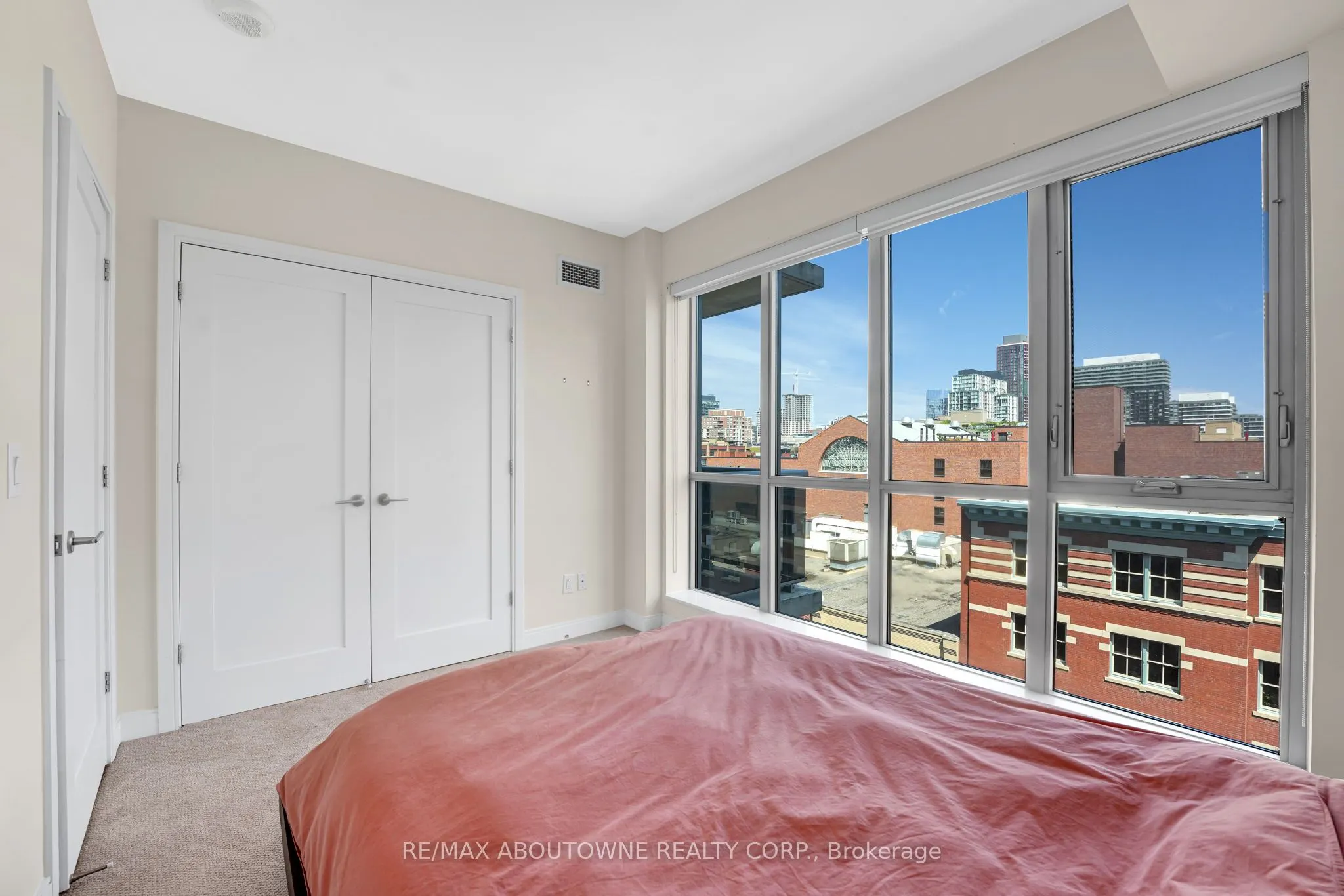 55 Front Street E, #904