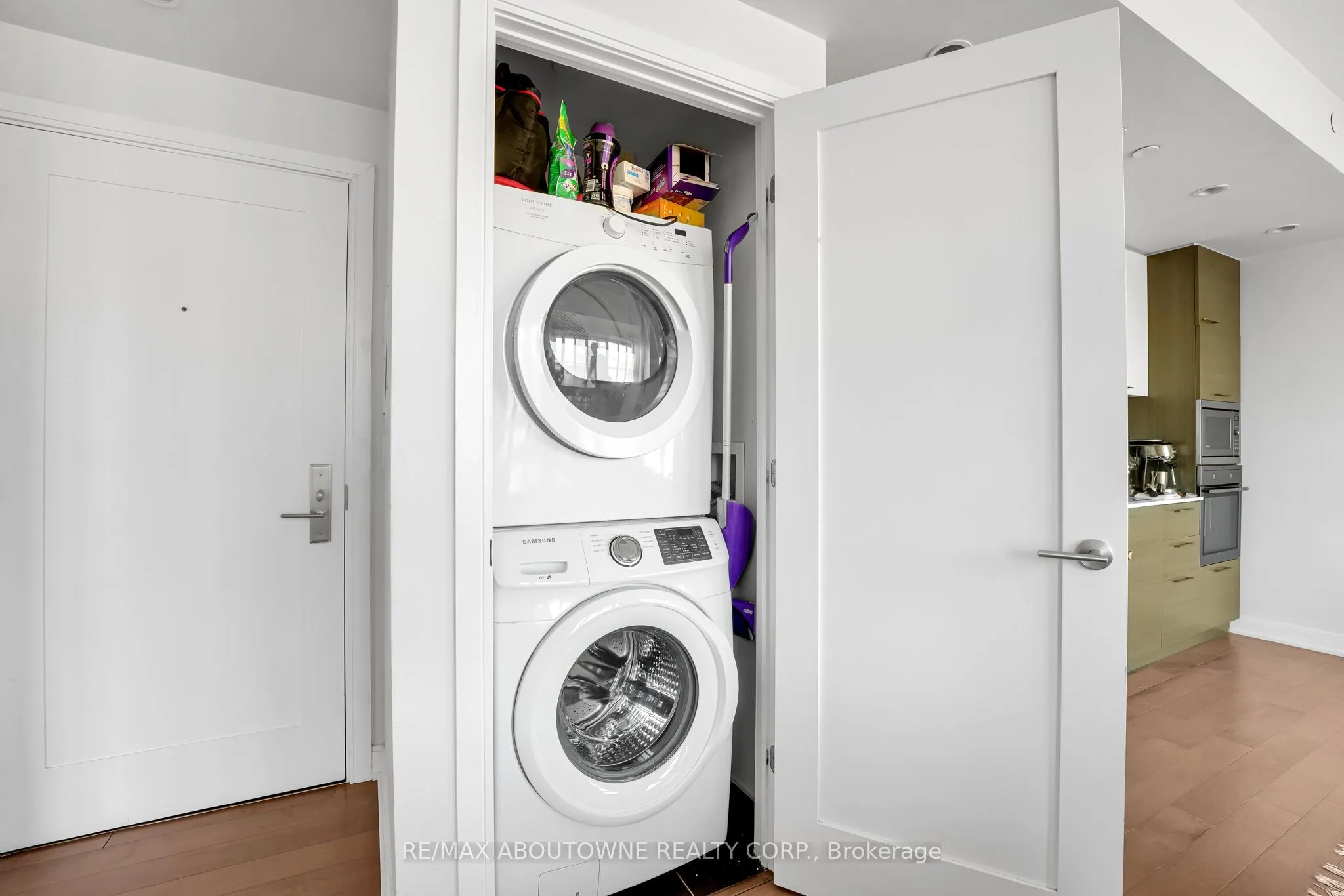 55 Front Street E, #904