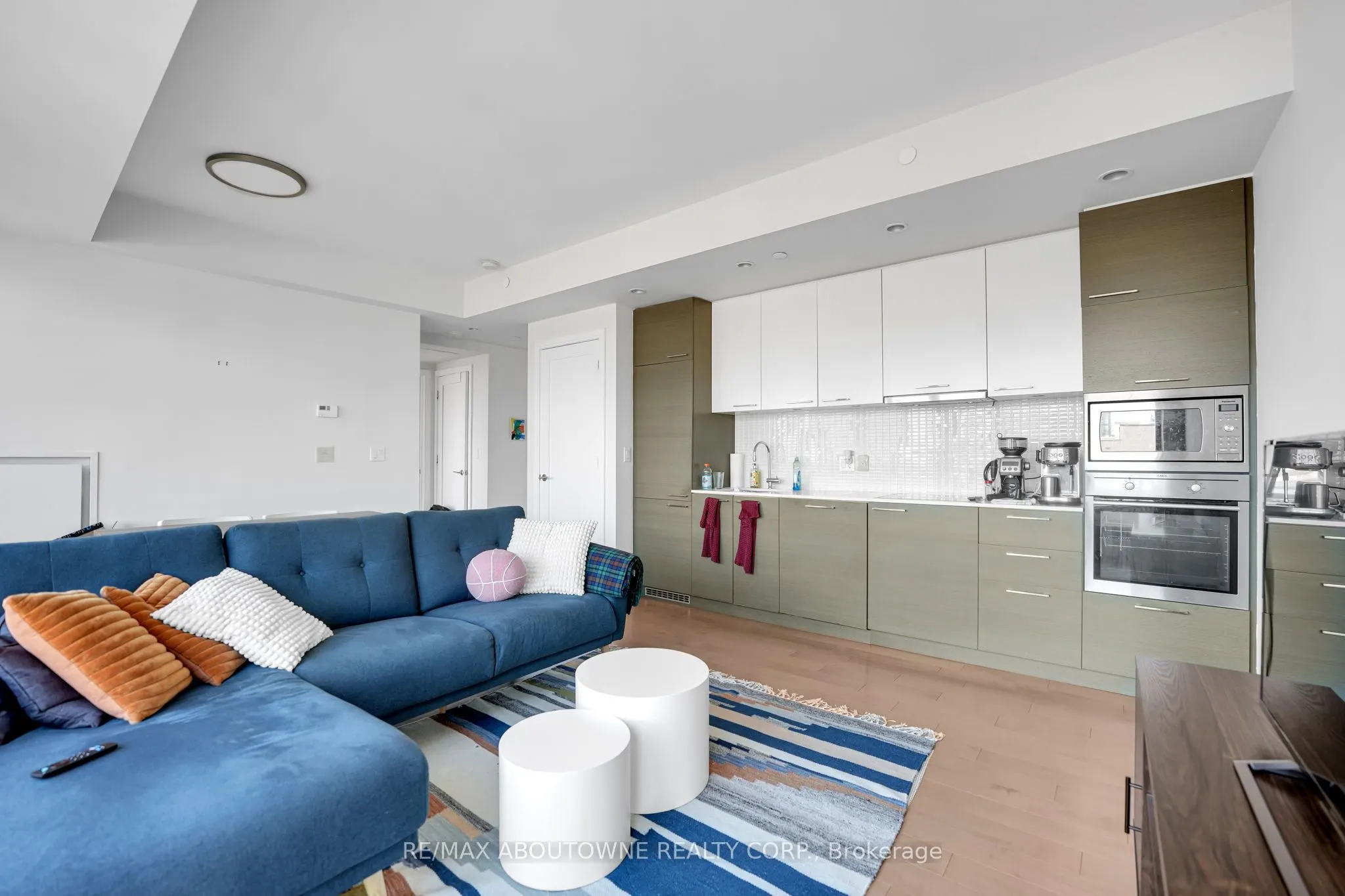 55 Front Street E, #904