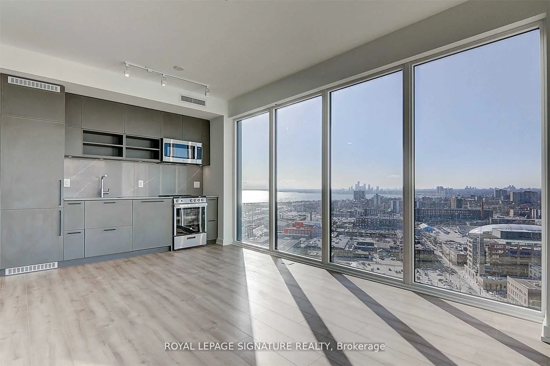 135 East Liberty Street, #1005