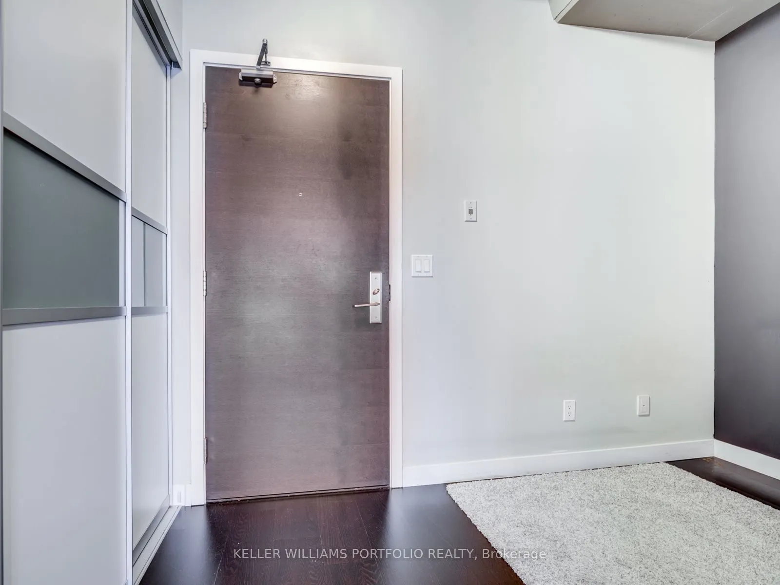 55 Stewart Street, #418