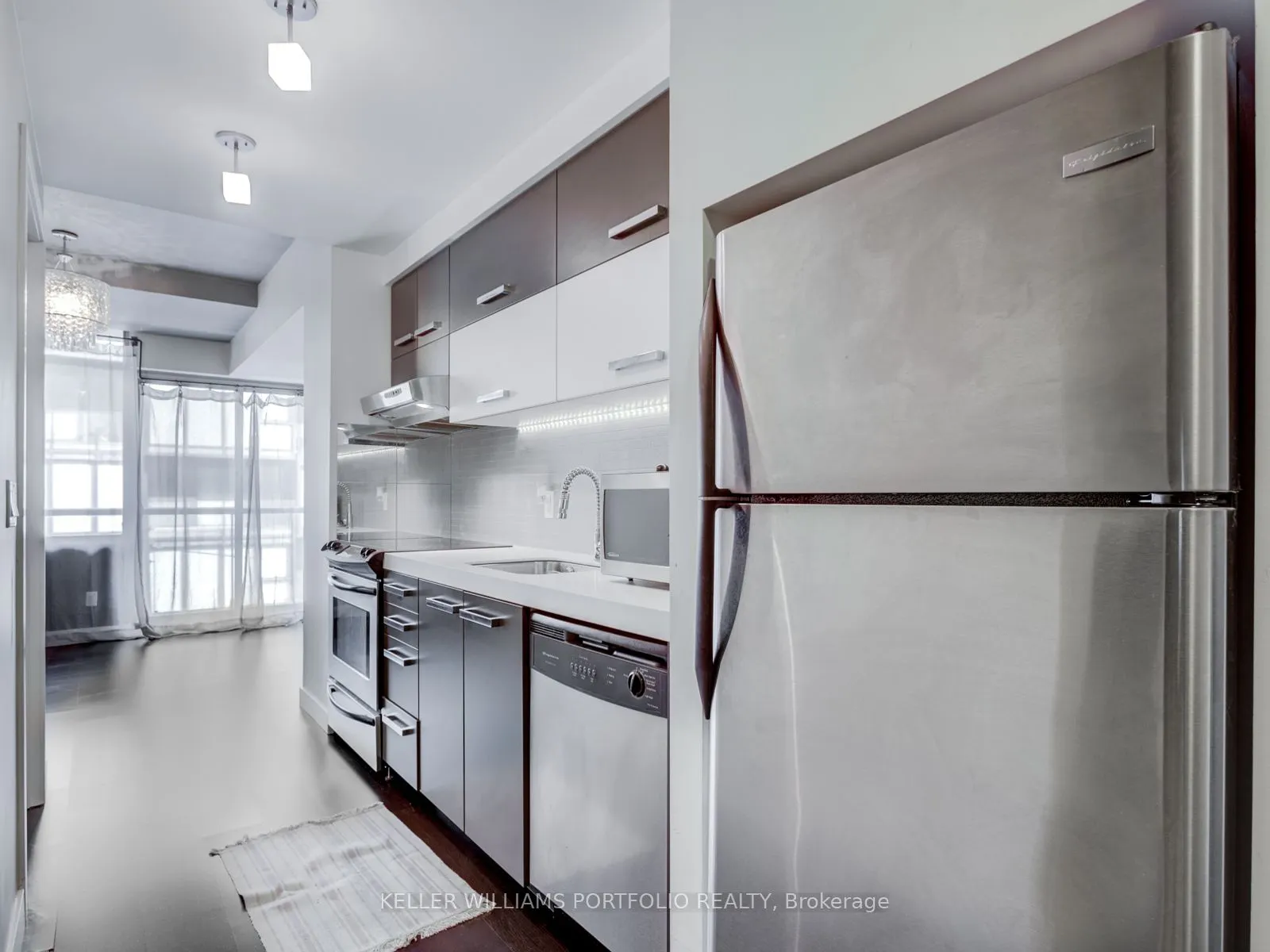 55 Stewart Street, #418