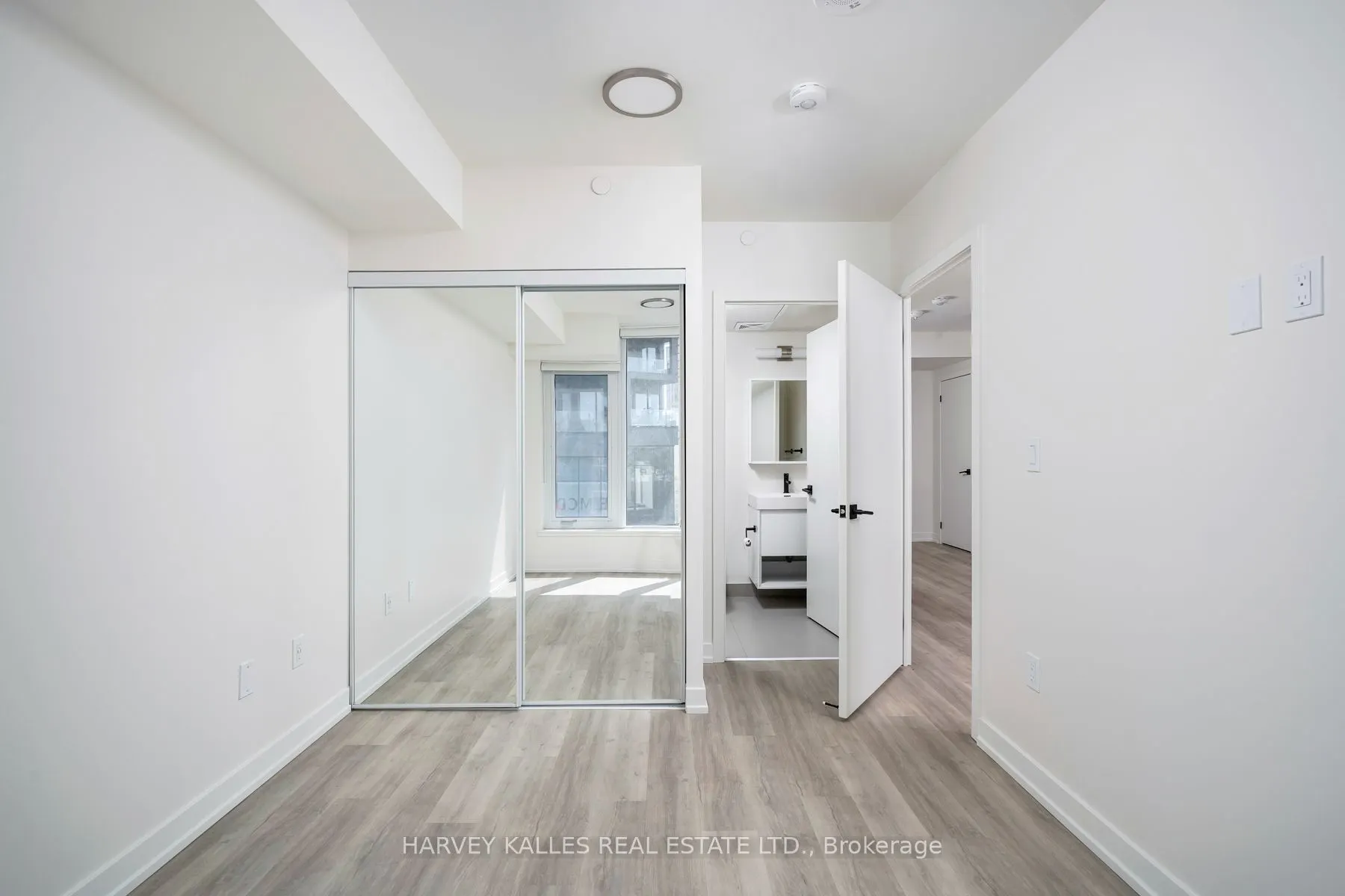 2 Augusta Avenue, #507