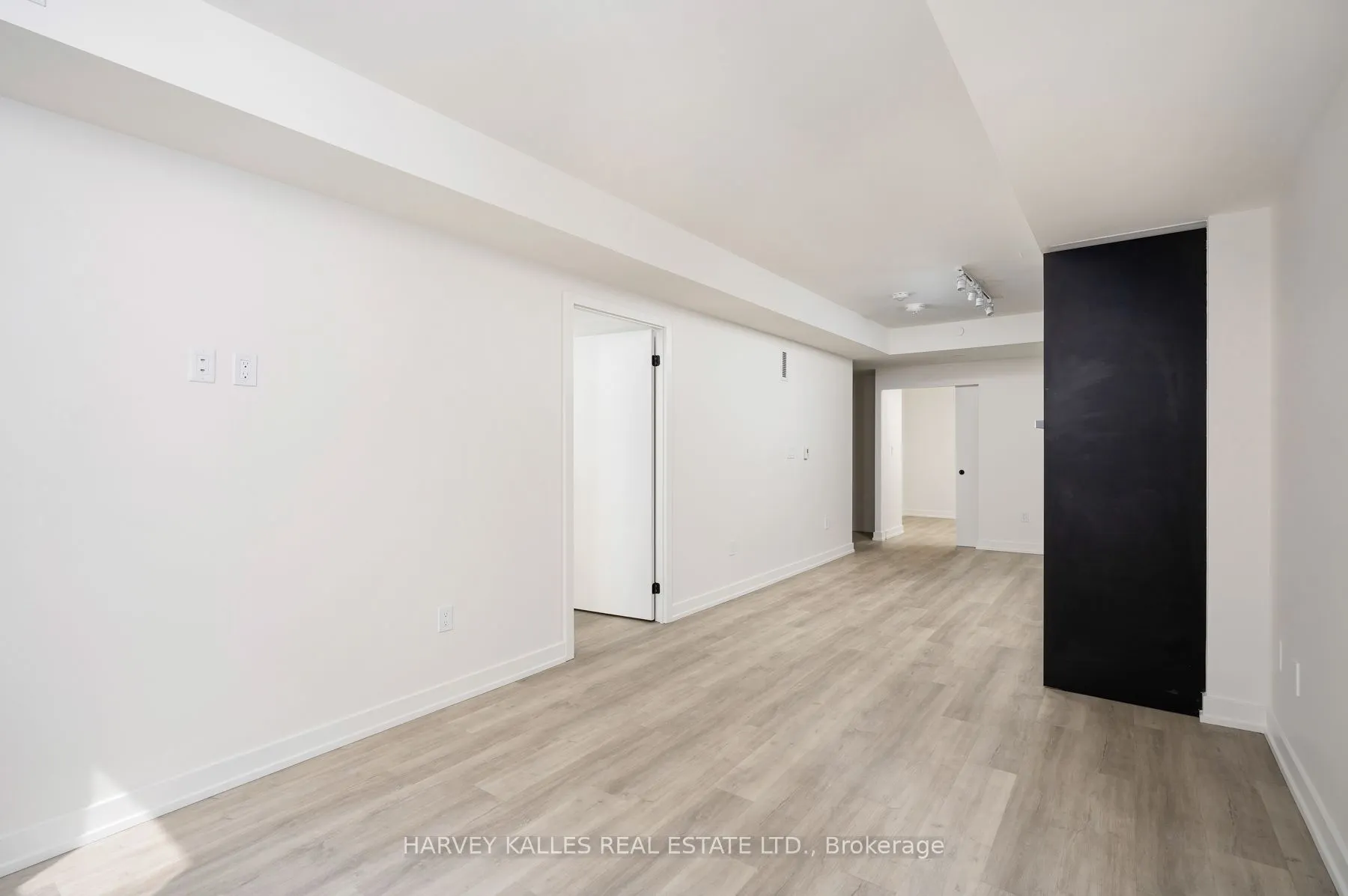 2 Augusta Avenue, #507