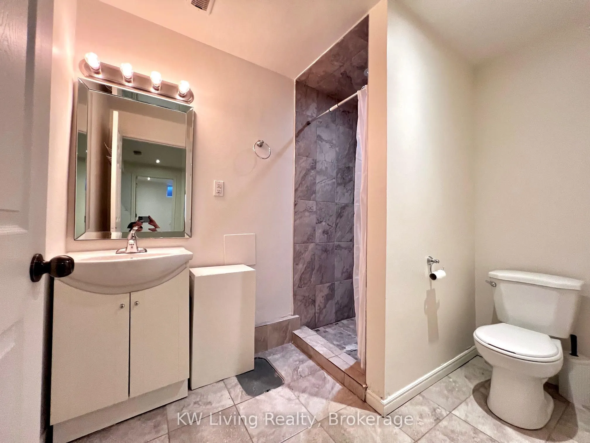 148 Roselawn Avenue, #Lower