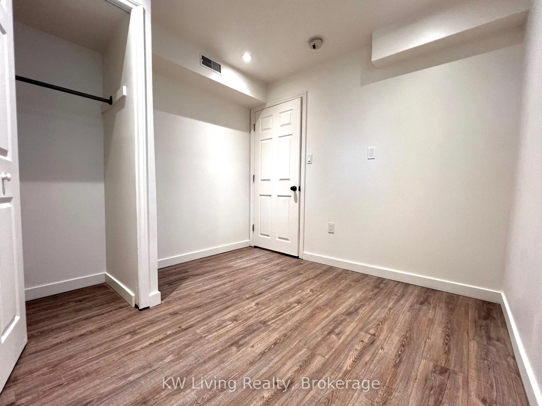 148 Roselawn Avenue, #Lower