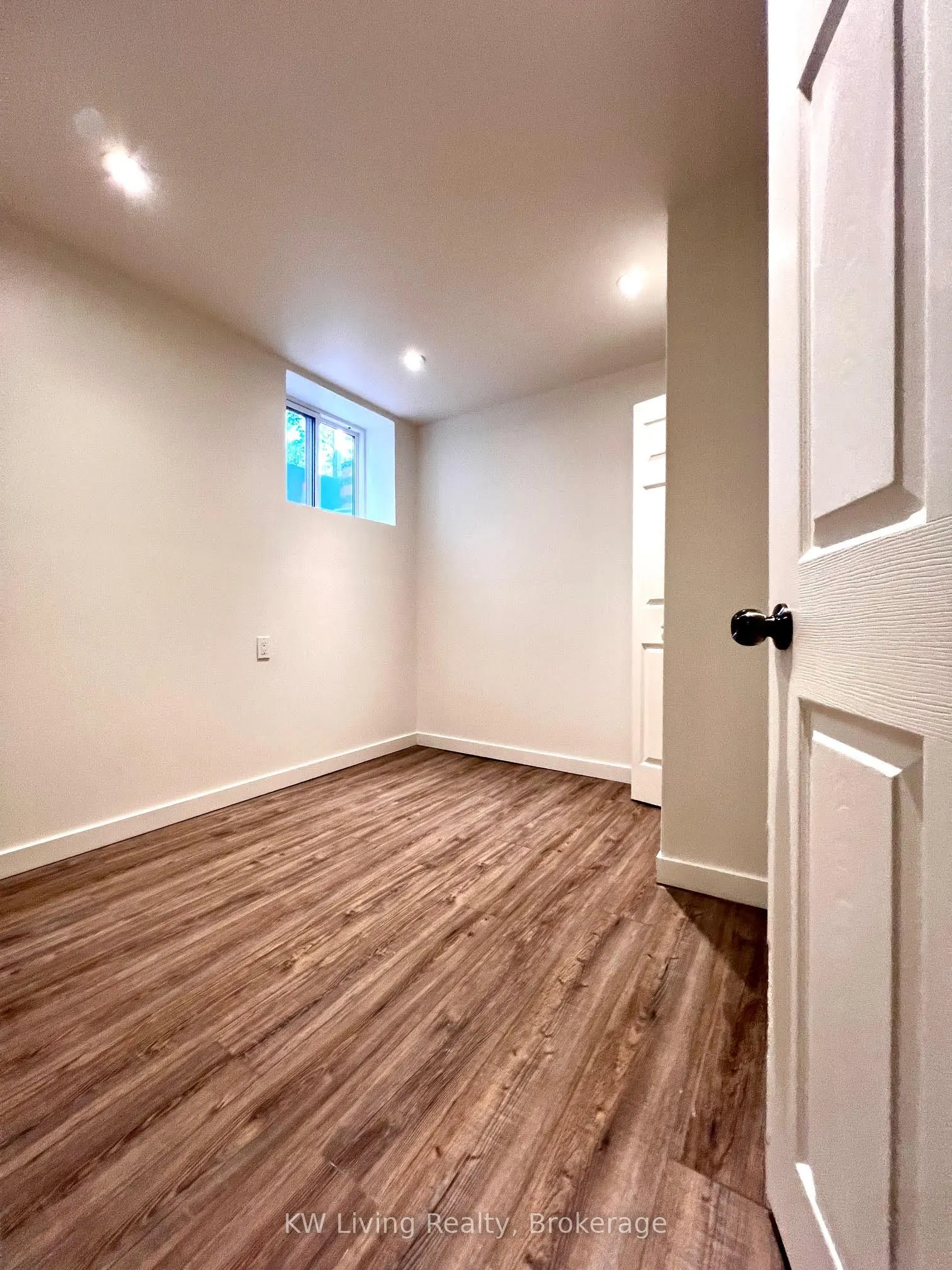 148 Roselawn Avenue, #Lower