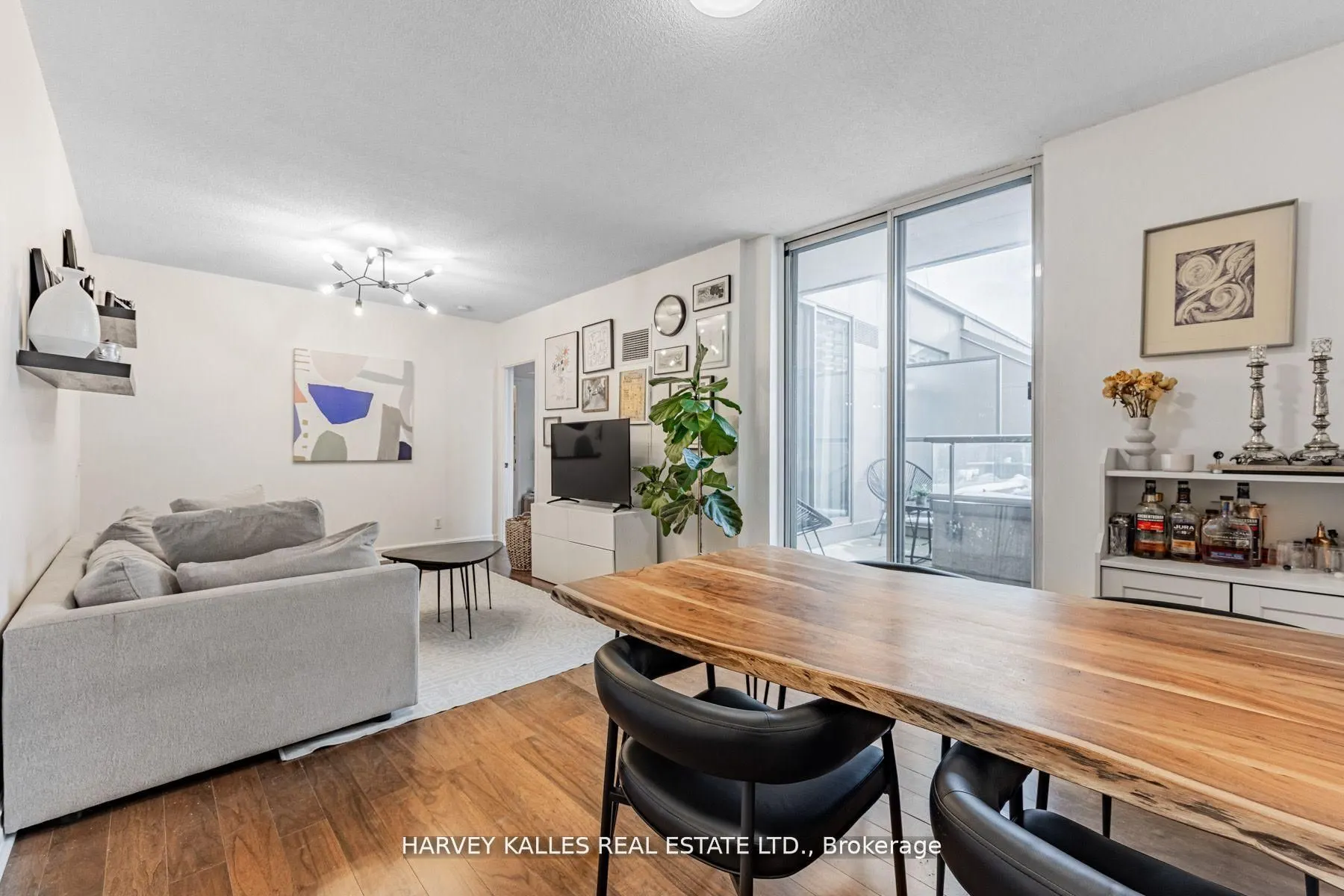 5 Rosehill Avenue, #910