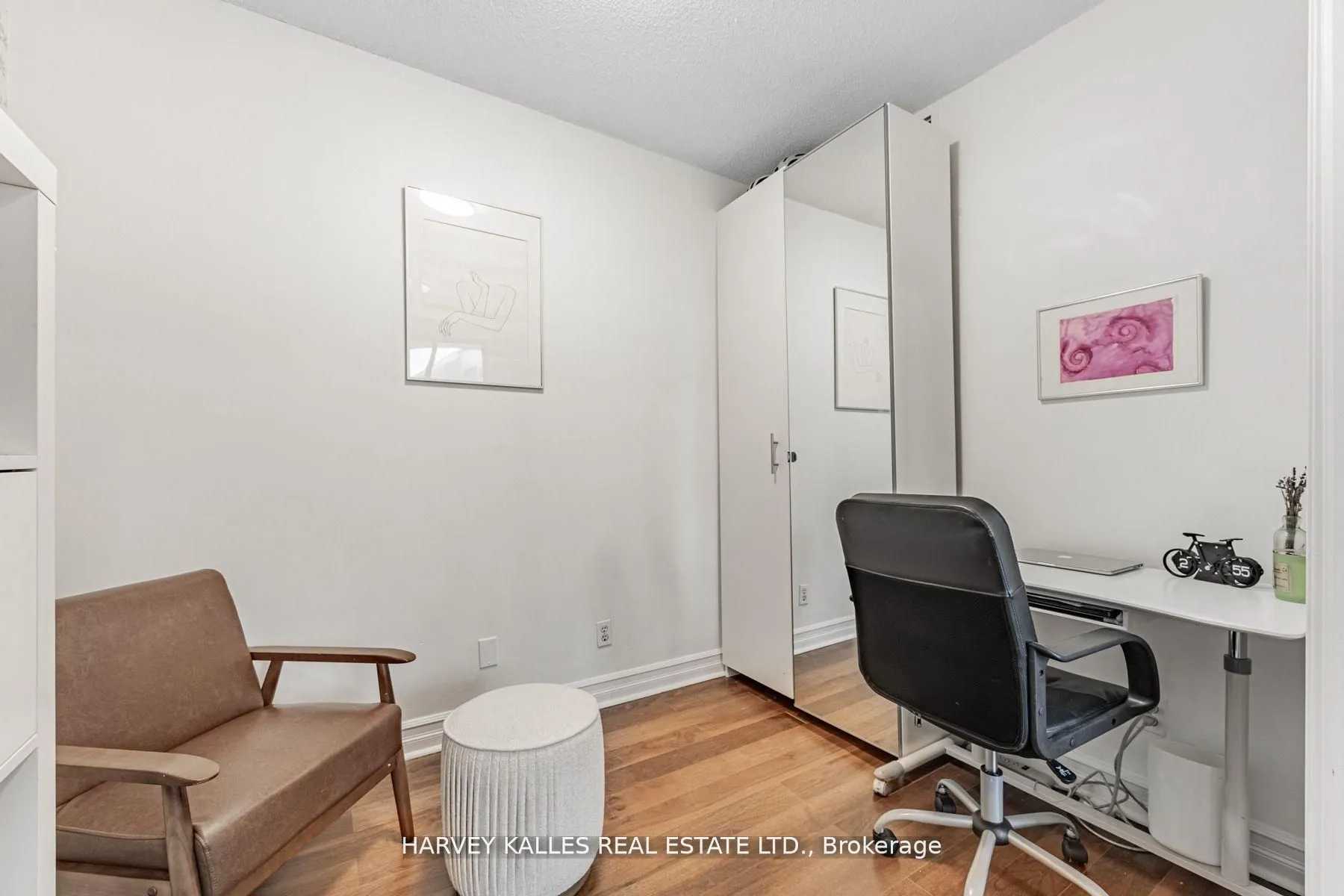 5 Rosehill Avenue, #910