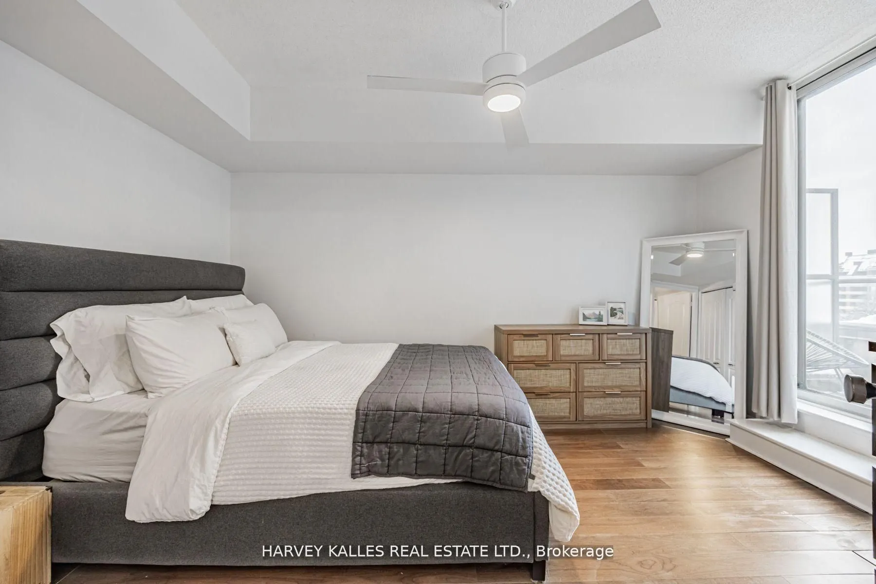 5 Rosehill Avenue, #910