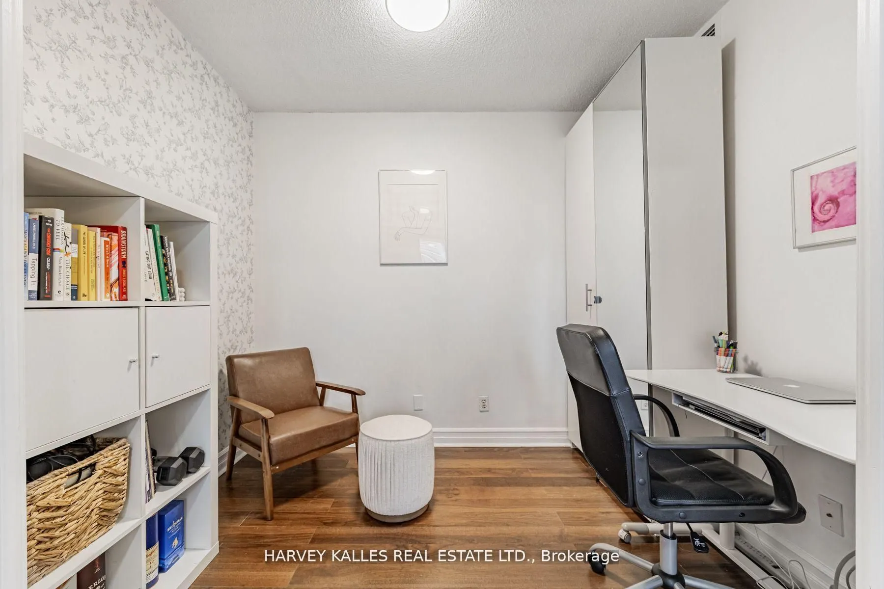 5 Rosehill Avenue, #910