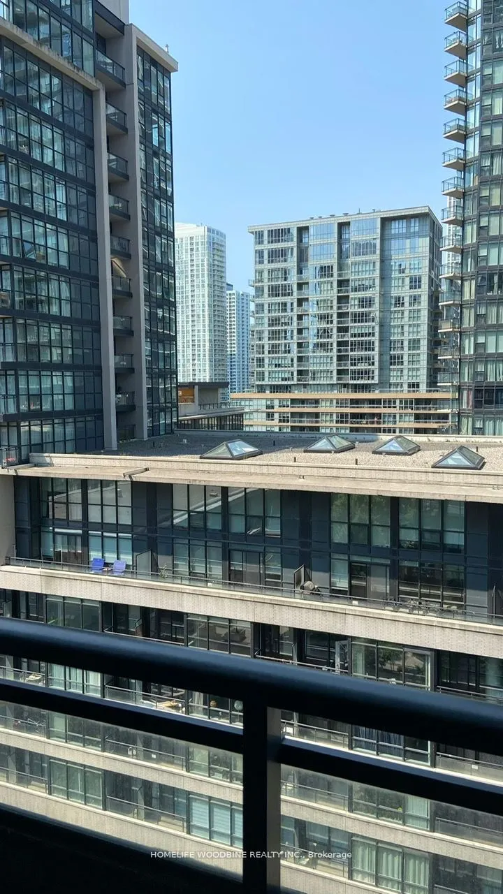 25 Telegram Mews, #1110